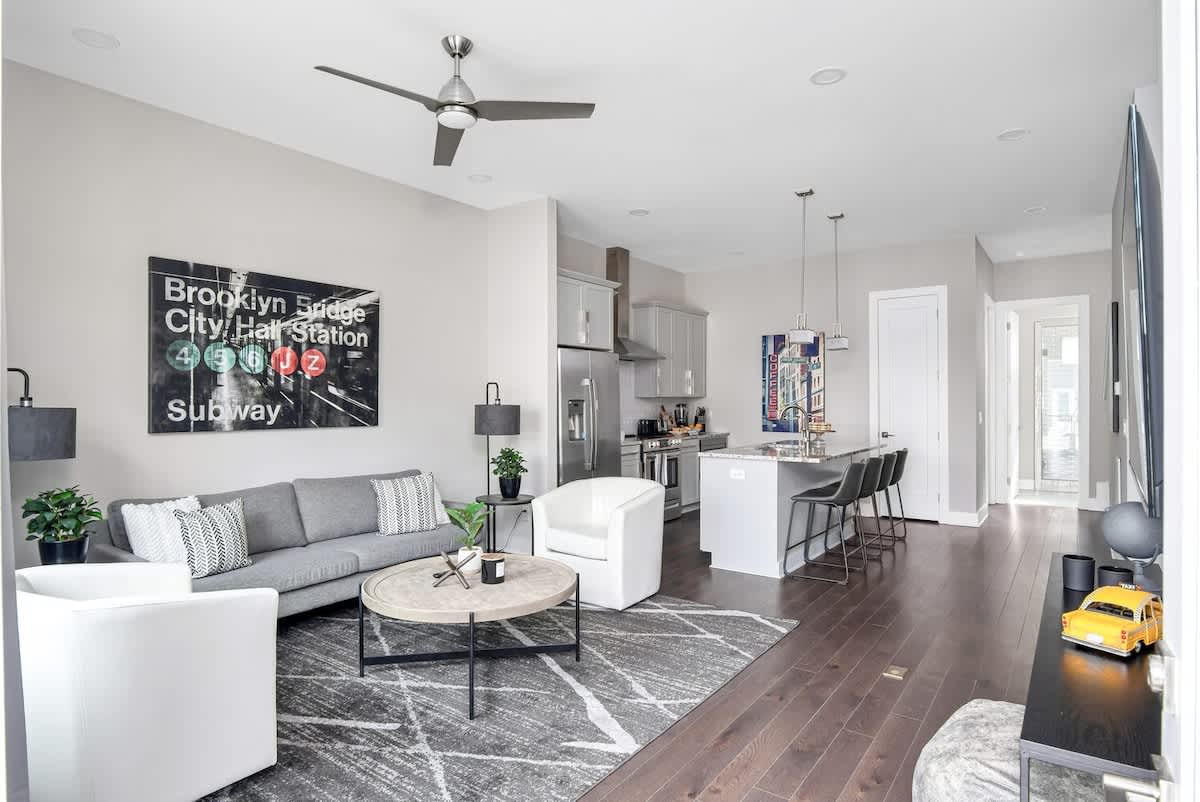 Nashville Luxe Stay • Rooftop & Hot Tub — Nashville, TN — vacation rental