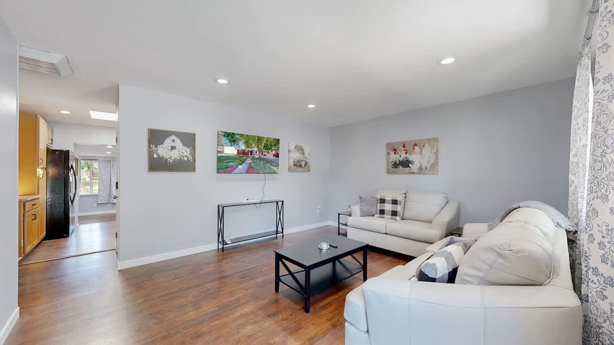 Charming 3BR, 2BA Upper Home | Cozy & Relaxing Retreat
