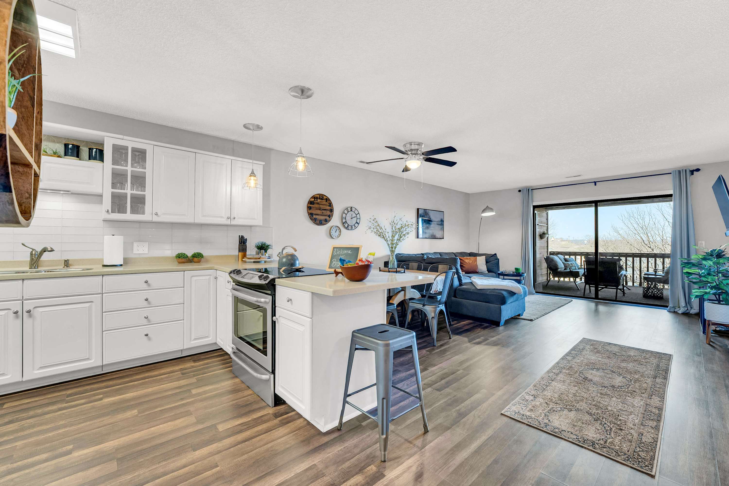 Bright Stylish Condo with Balcony