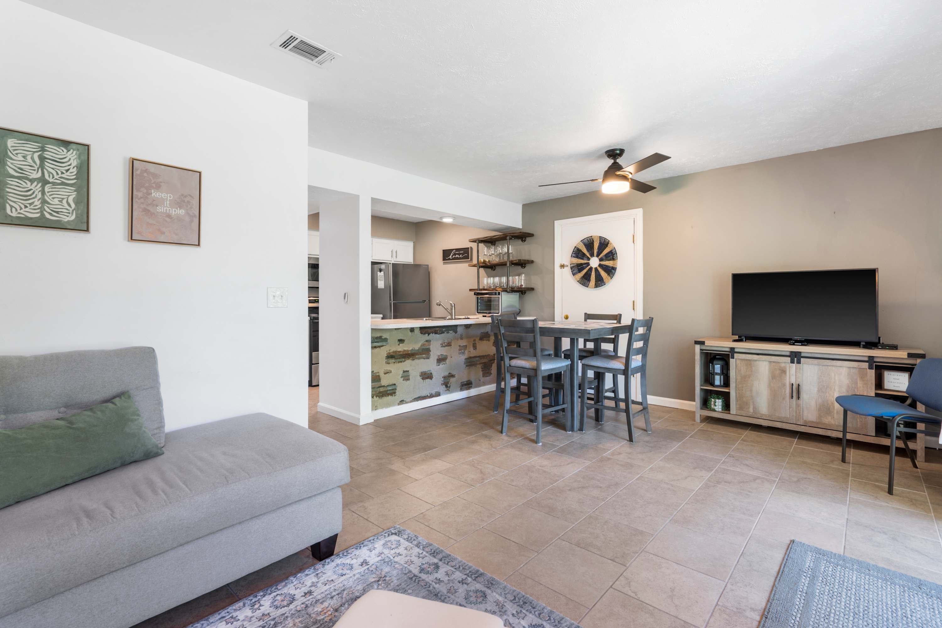 Welcome to Royale Casa!