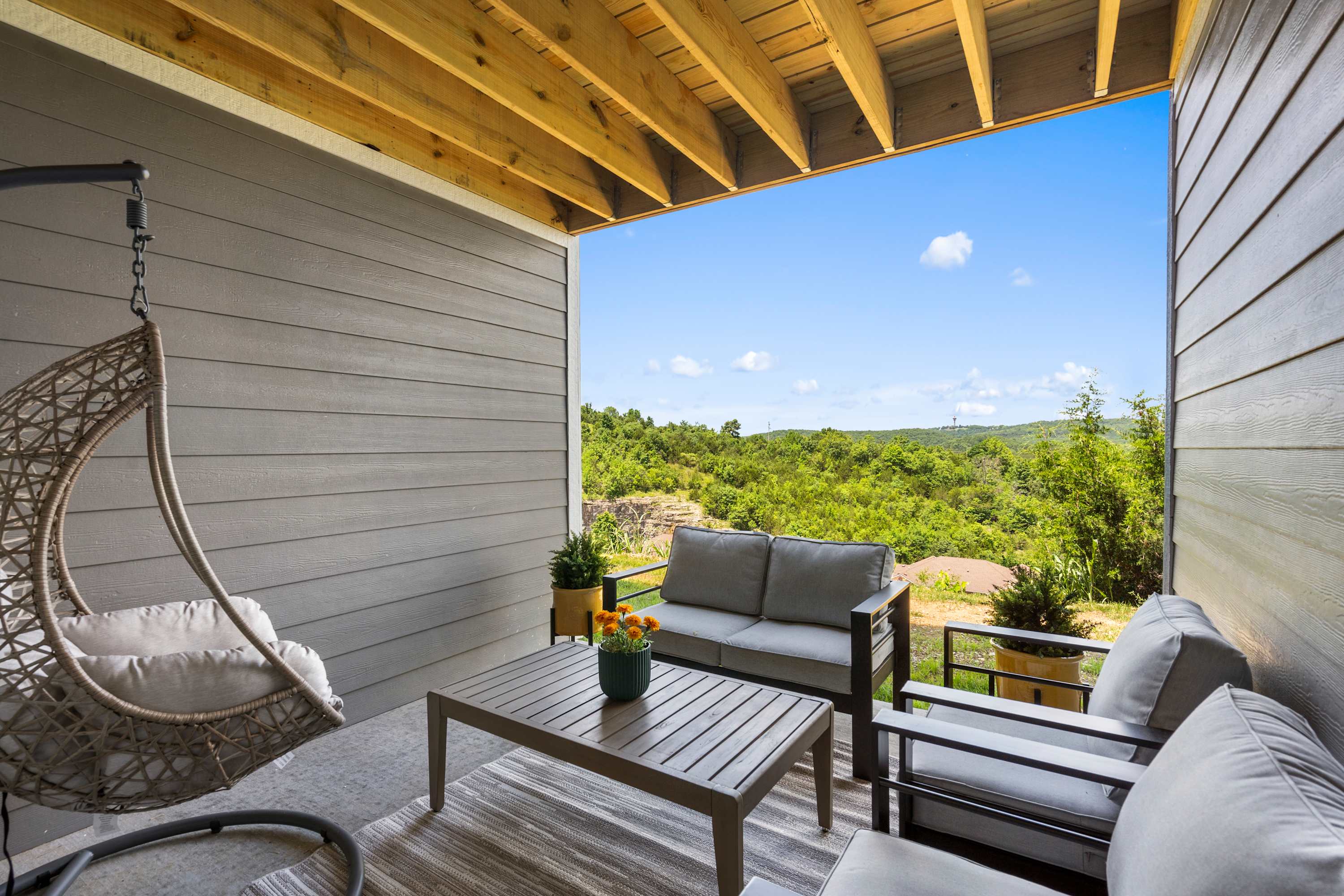 Earl Grey Escape - Chic 3 BDR!