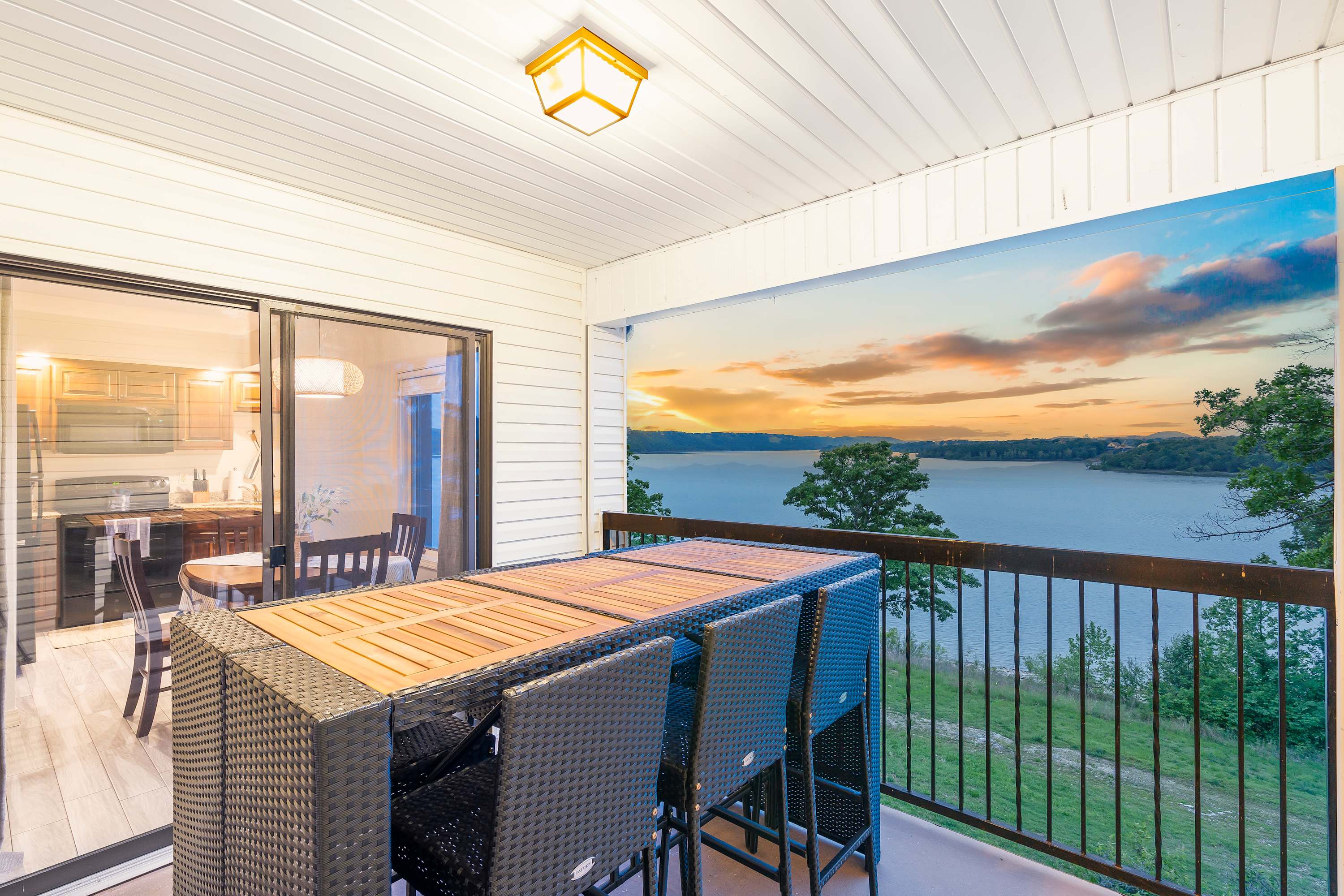Savor the choice to dine al fresco, with a picturesque lake view