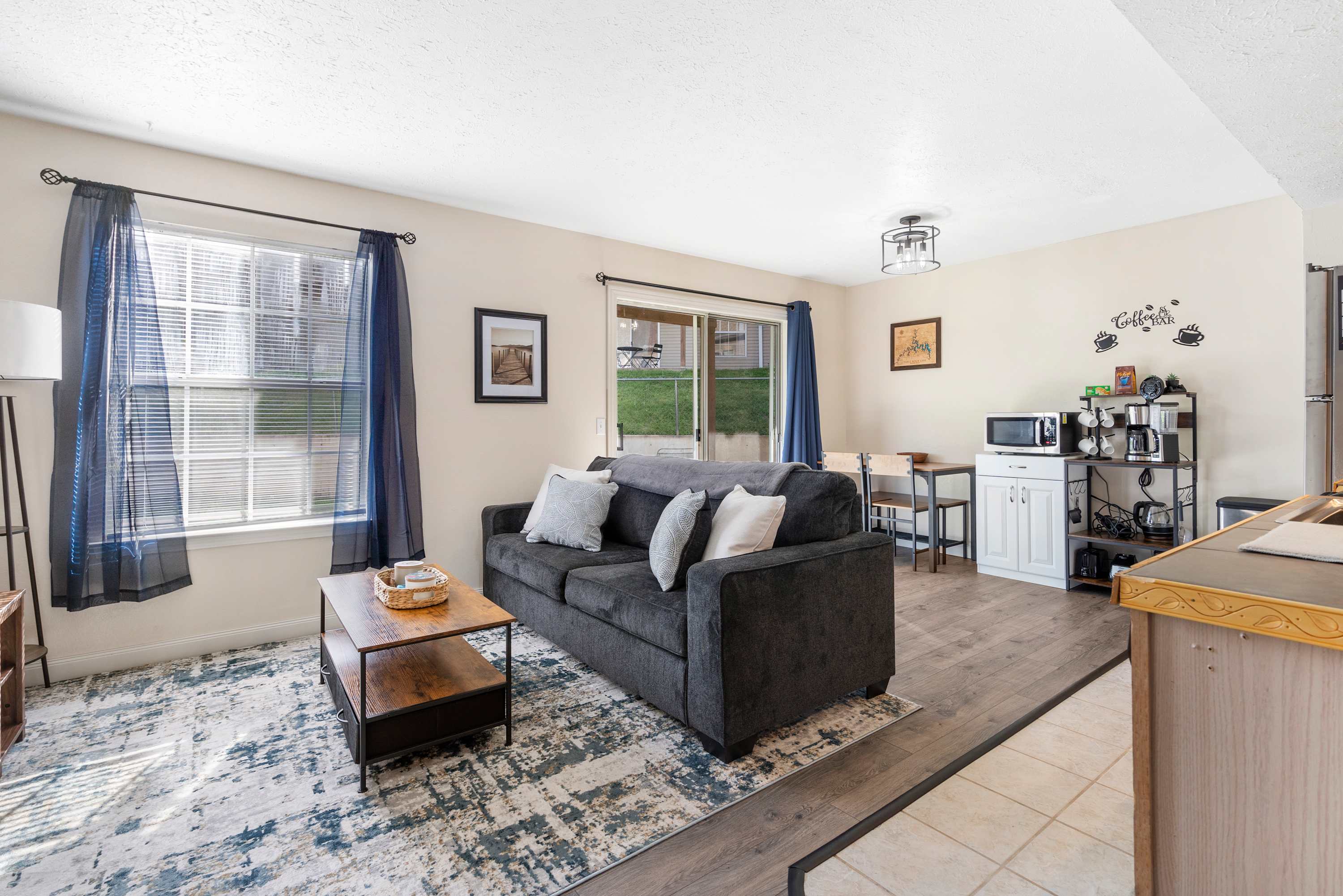 The Nautical Nook - Charming Walk-In Condo for 4!