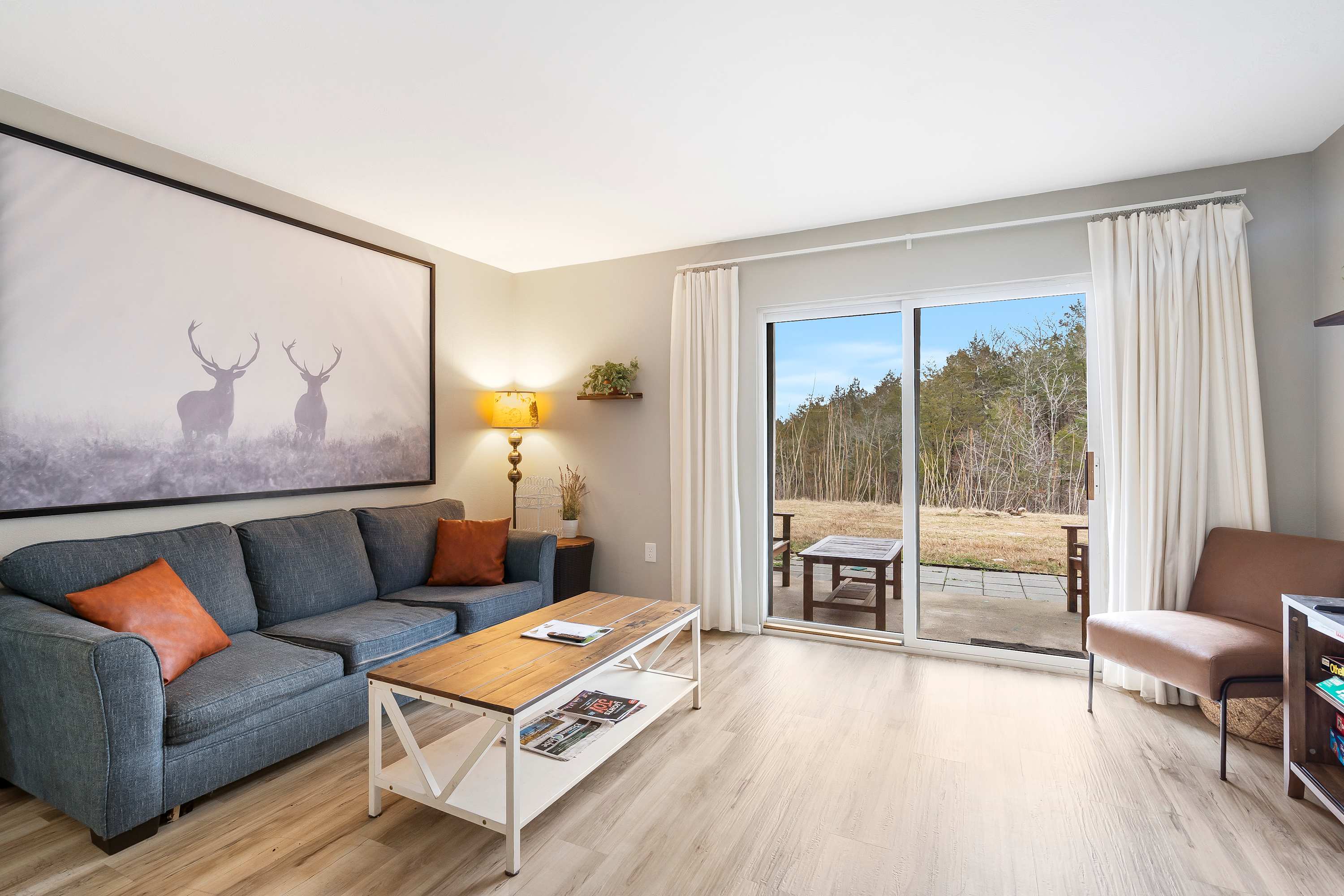 Featured Property Woodlands Getaway - The Very Best of Branson! Downstairs unit (17 steps)