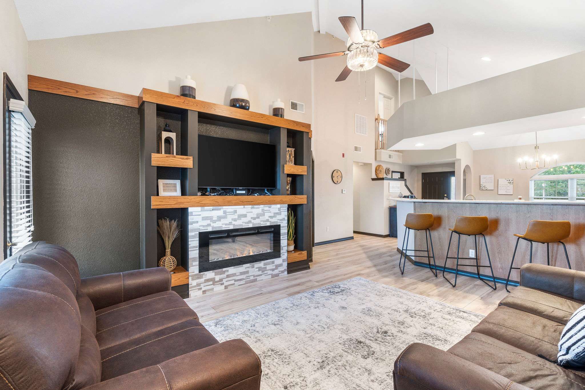 Shades of Branson - Experience All the Best of Branson! Prime Location