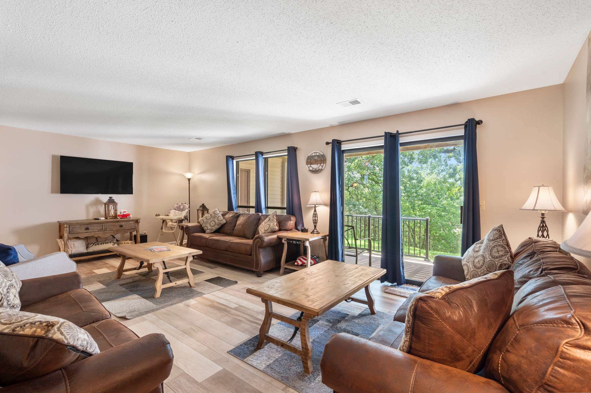 Mulligans Escape - Community Pool