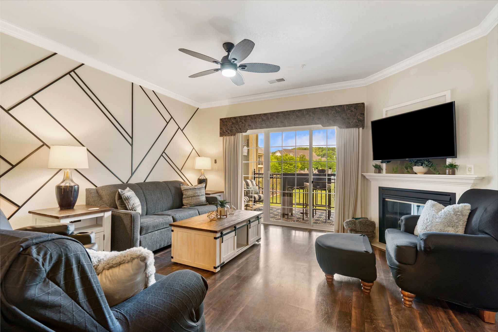 Kings Hideaway - Near DT!