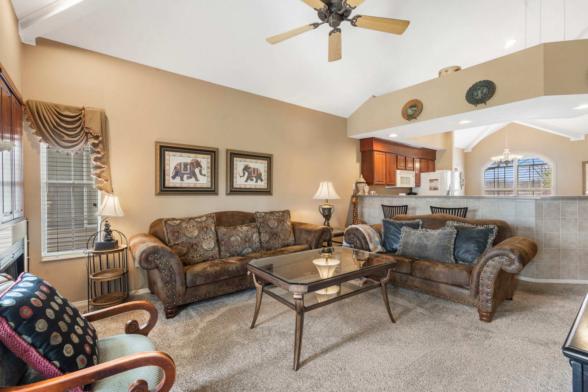 Featured Property Glory Daze - Overlooking the Golf Course!