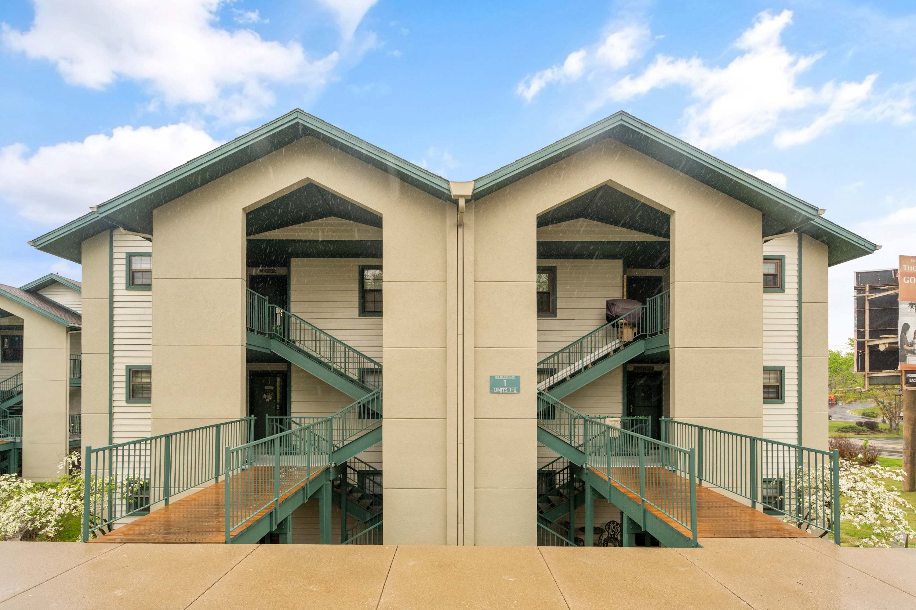 The Greens Escape in Branson - Near DT!