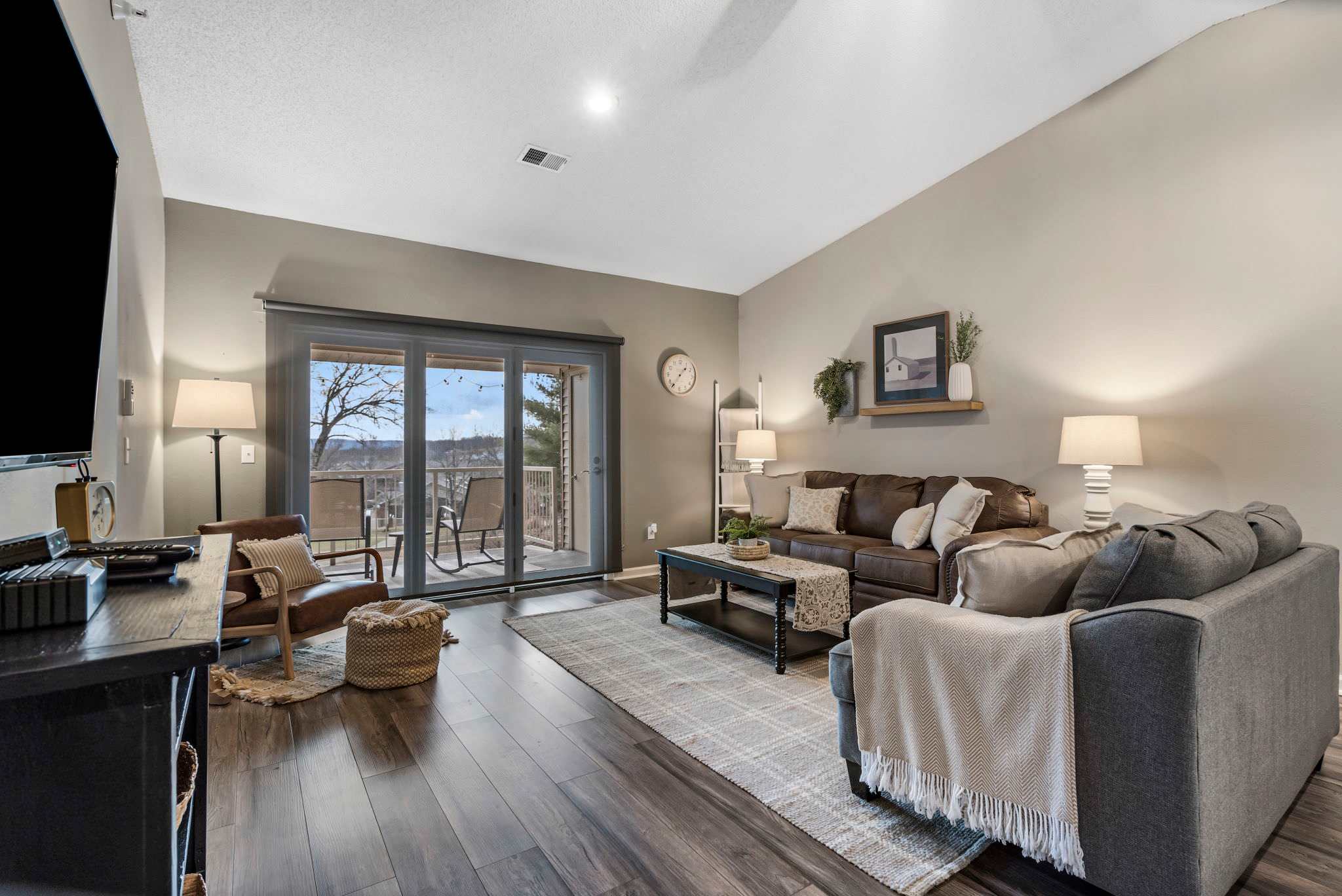 Indoor & Outdoor Pools - 3 min to 76 Strip - Golf