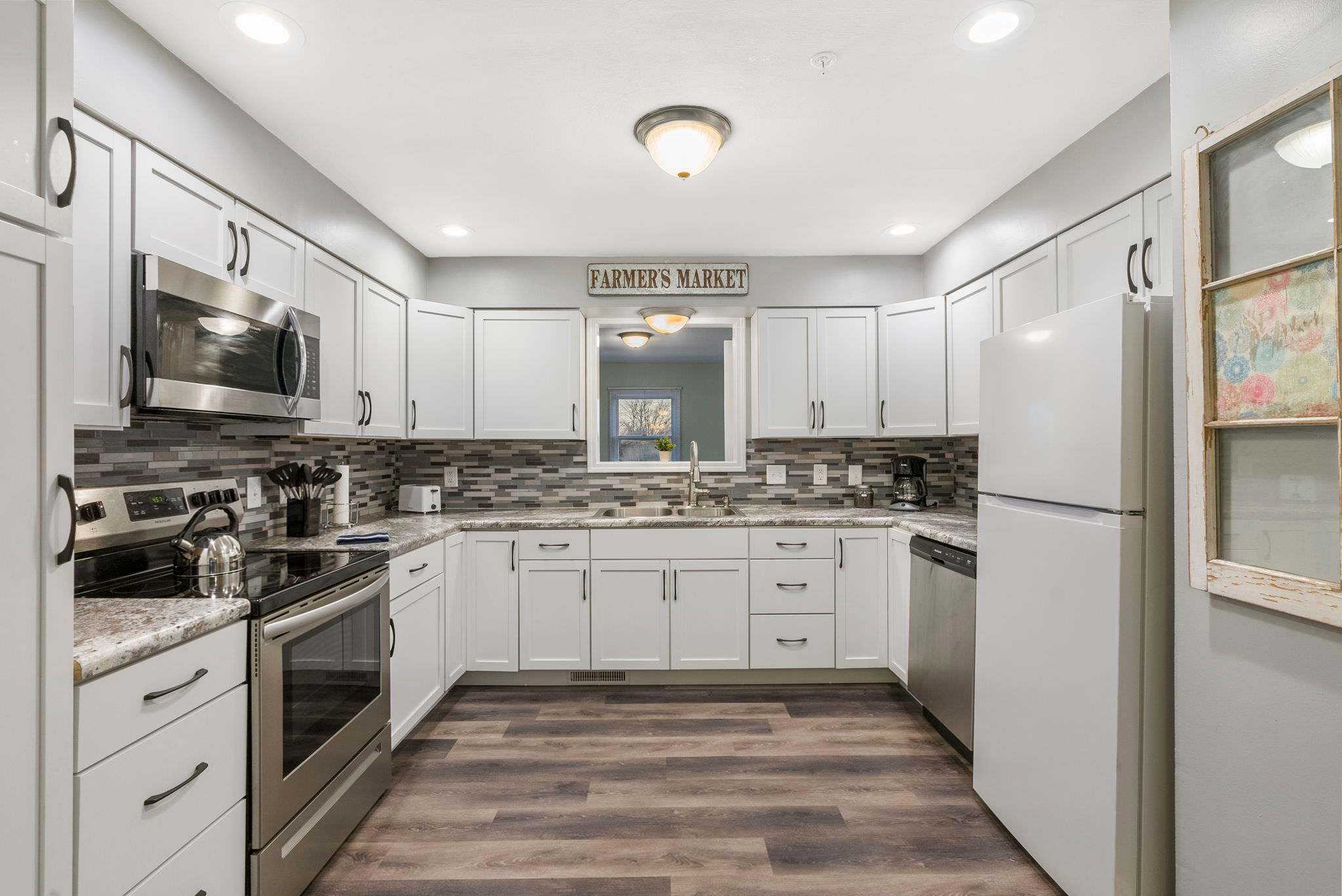 Fully equipped kitchen