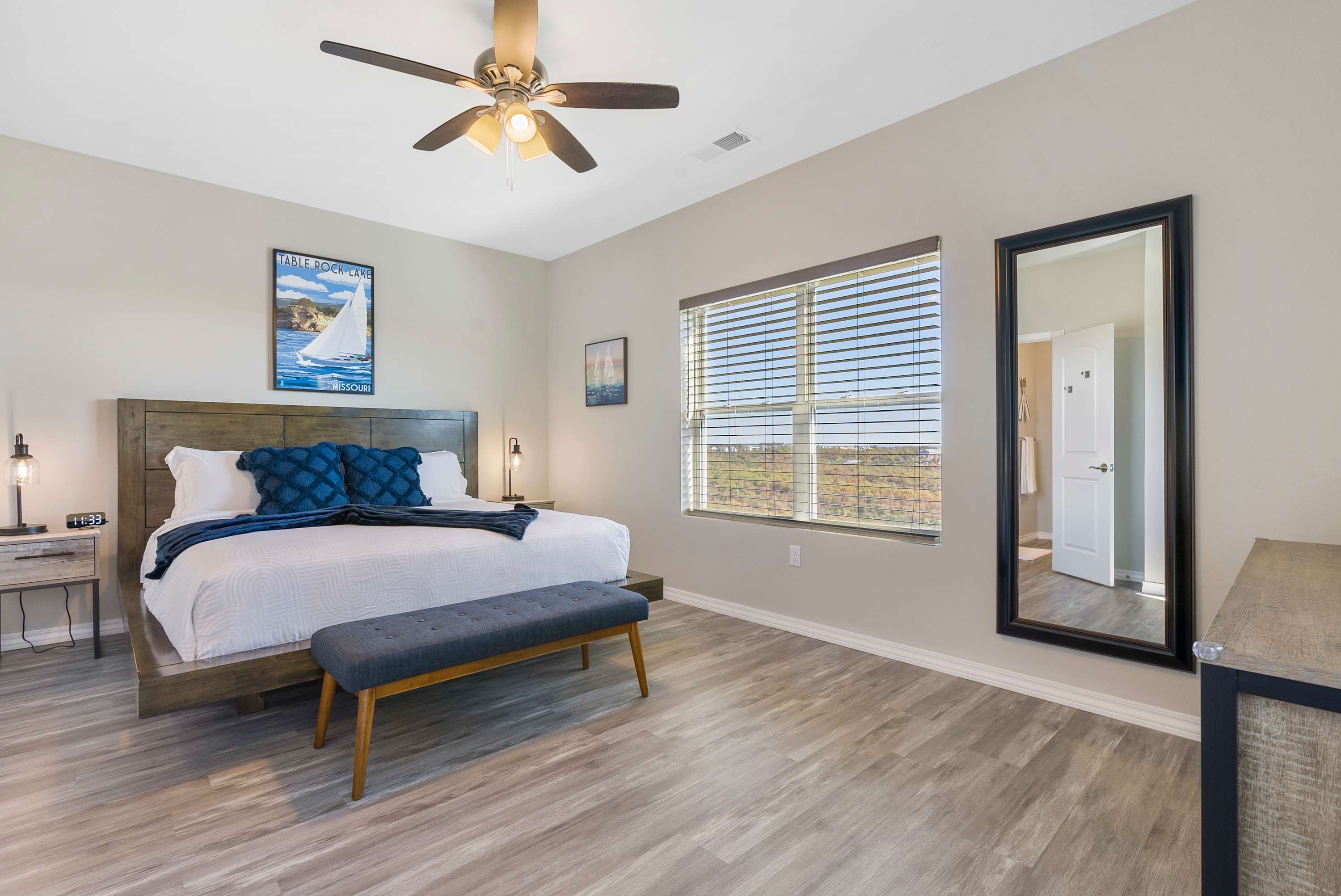 A Little Slice of Branson with Ozarks Views 7