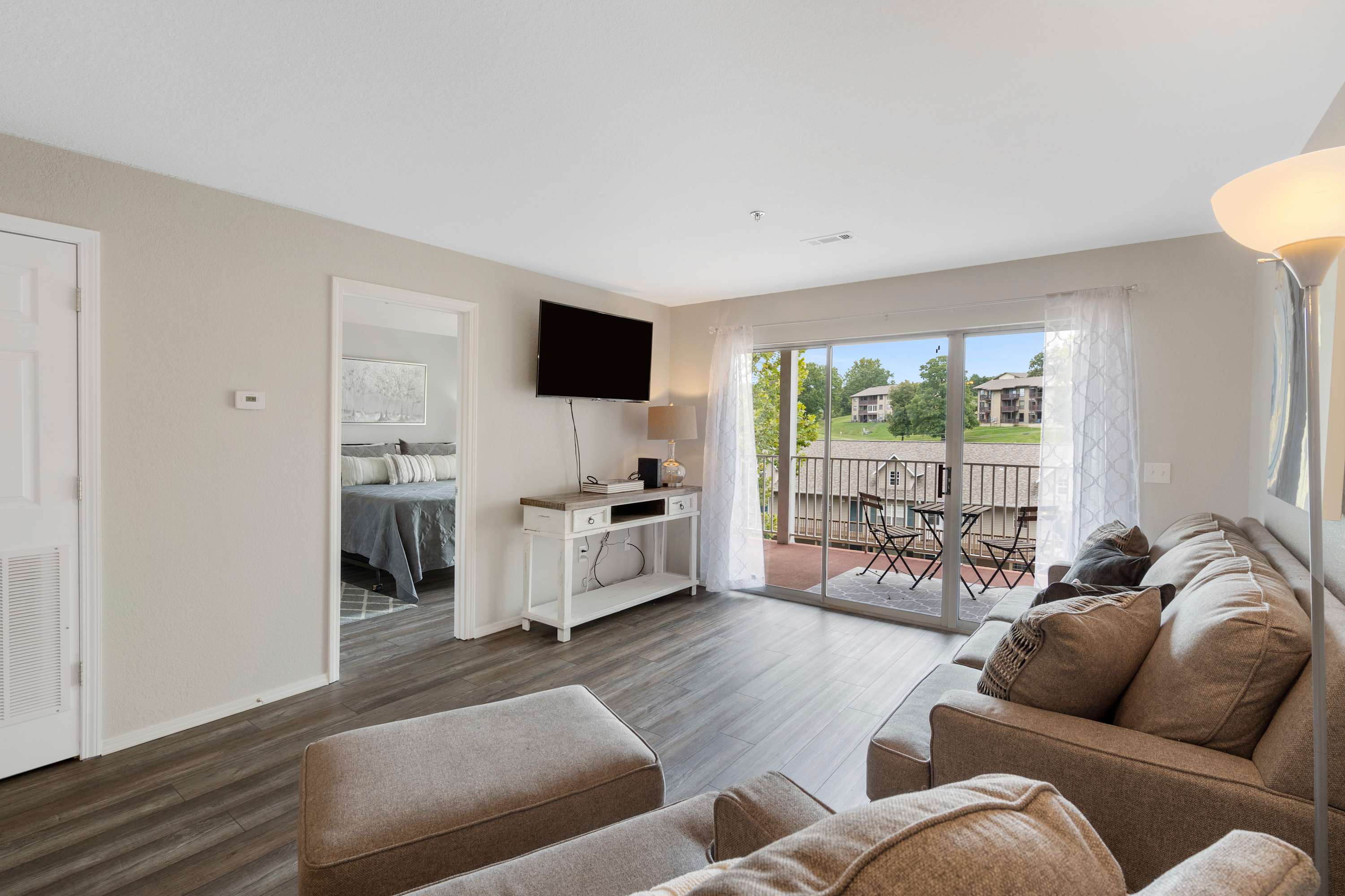 The Branson Condo at Fall Creek - Overlooking the Rolling Hills