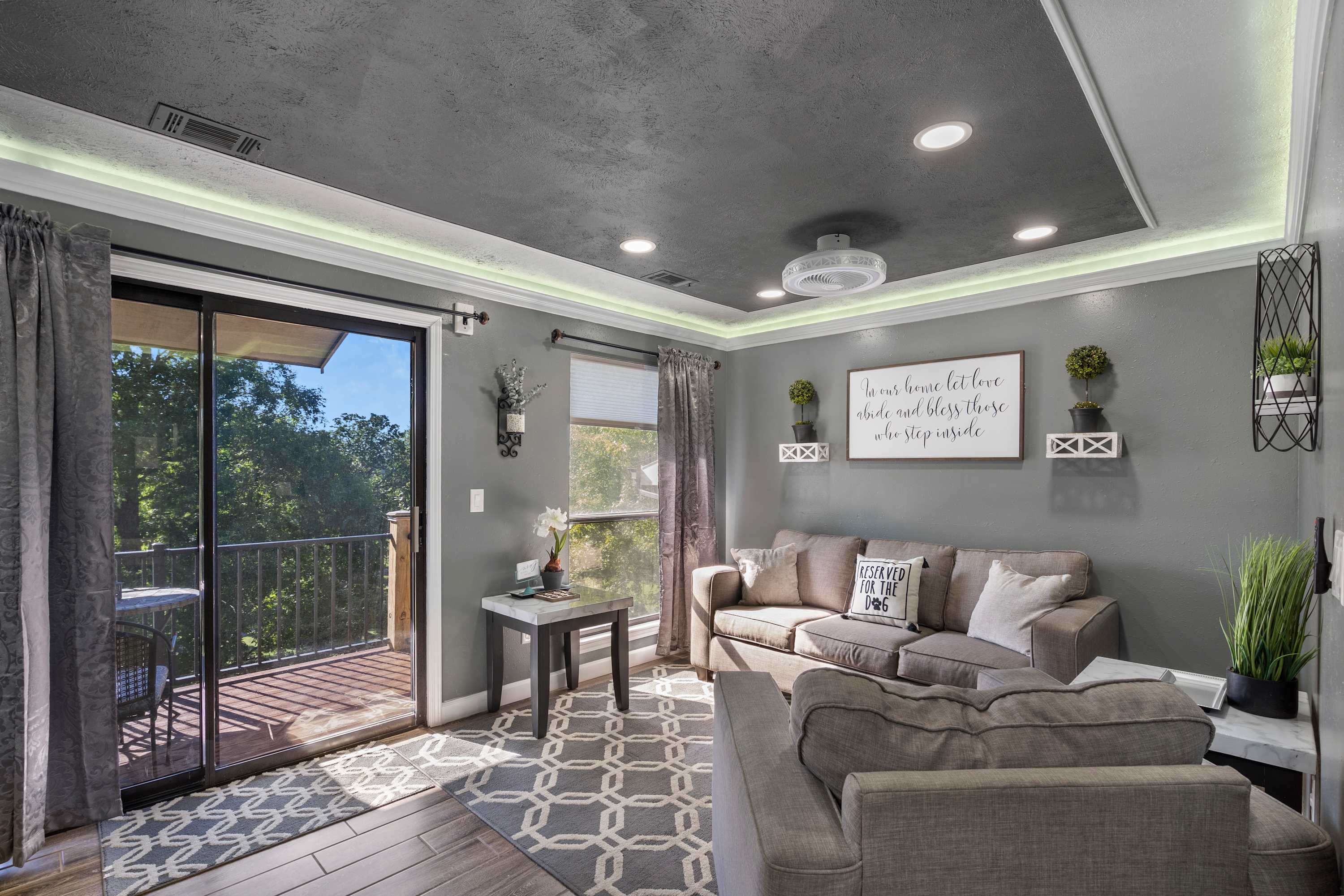 Retreat at the Pointe - In the Heart of the Ozarks with Famed Branson Attractions