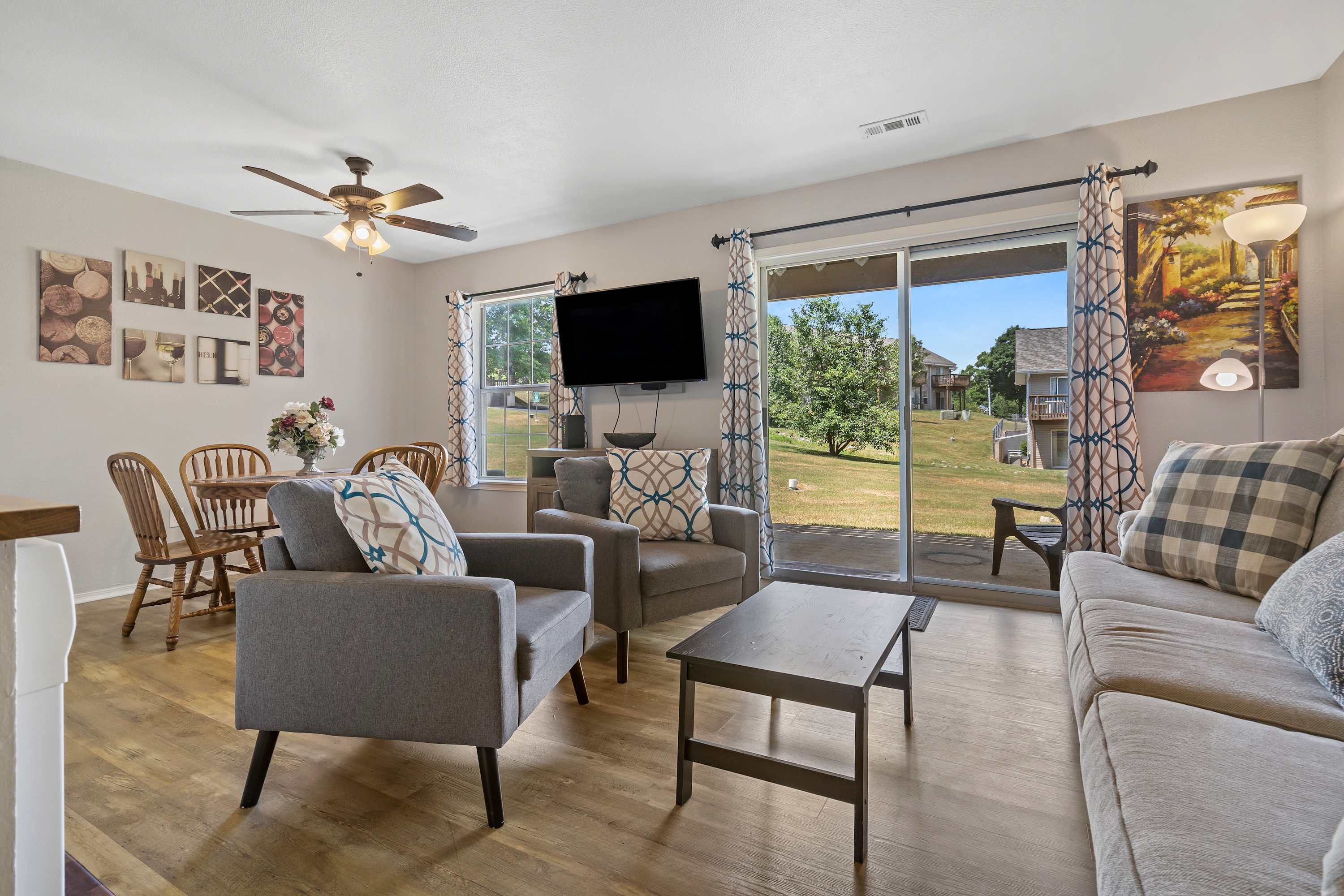 Branson Fall Creek Retreat with Deck Views!