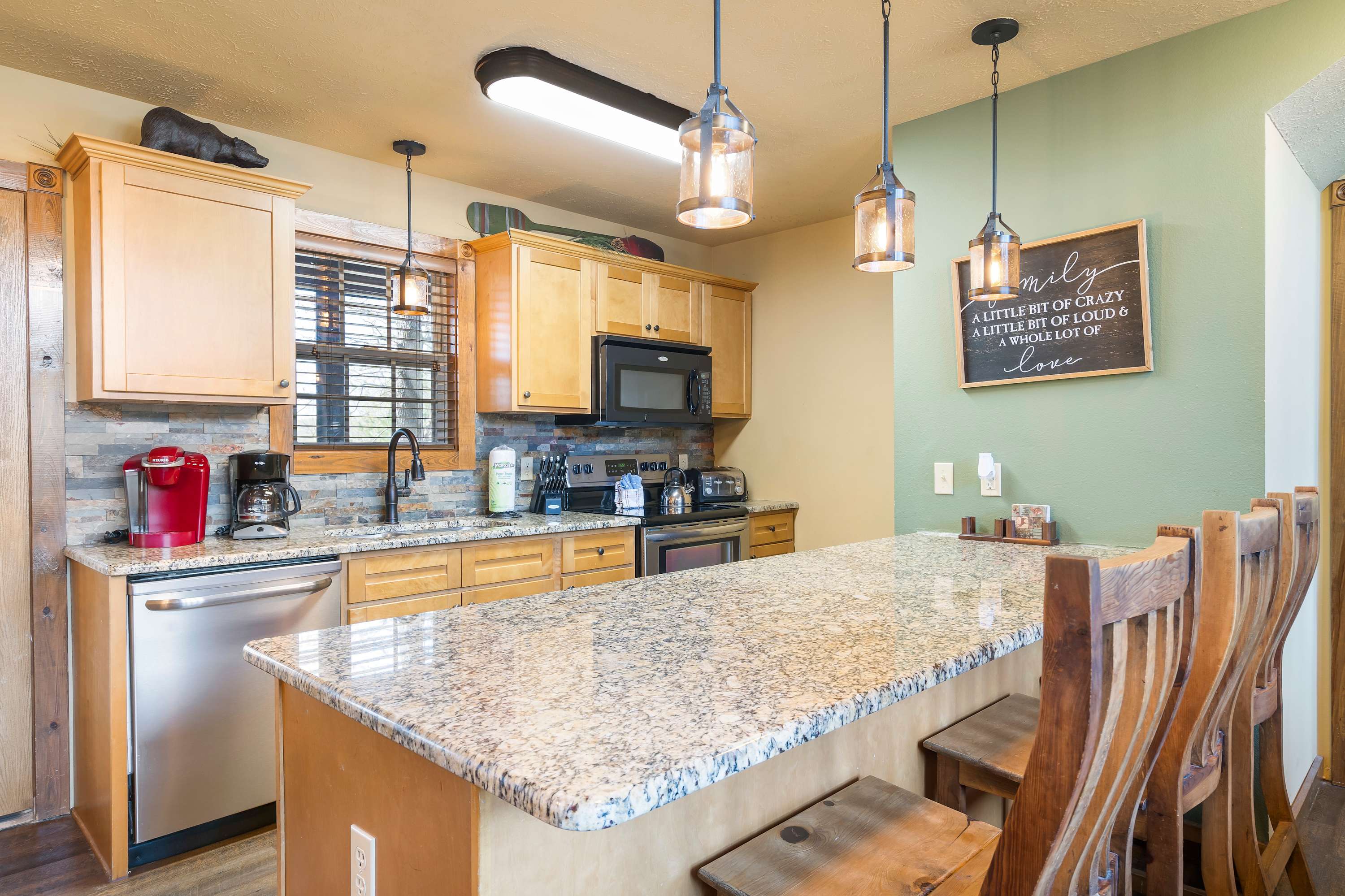 Counter seating and full kitchen