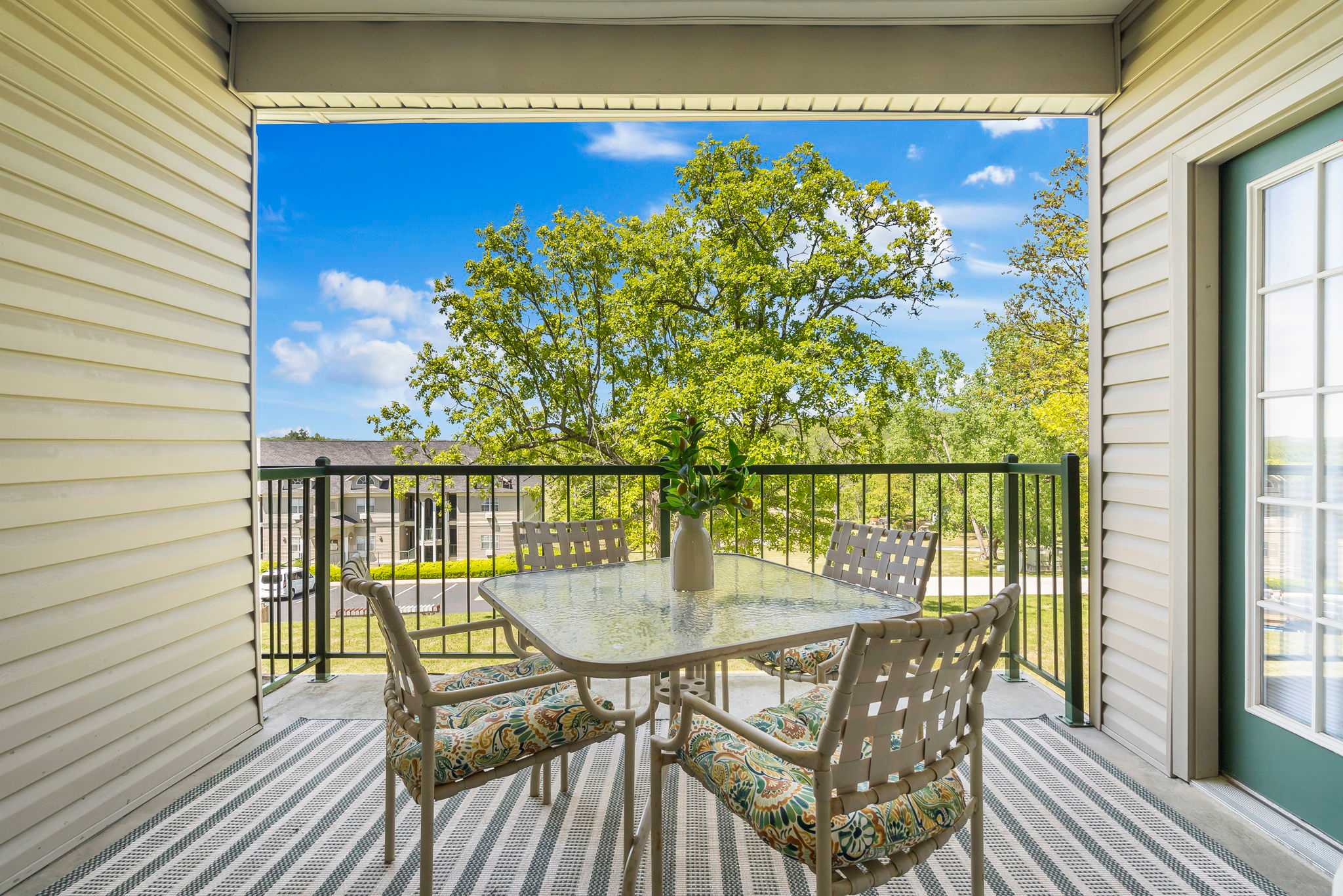 Covered deck with out door seating