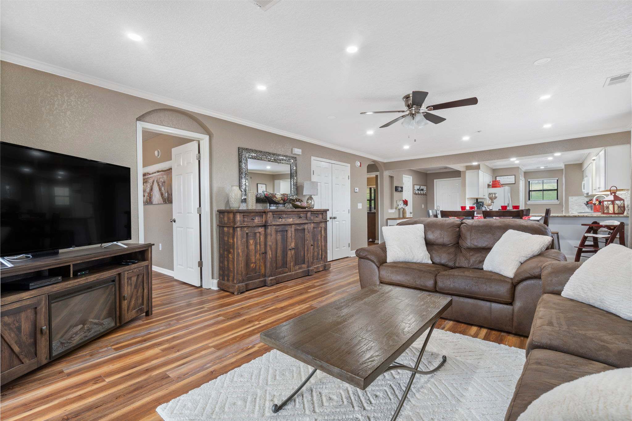 Makin' Memories - Community Pool