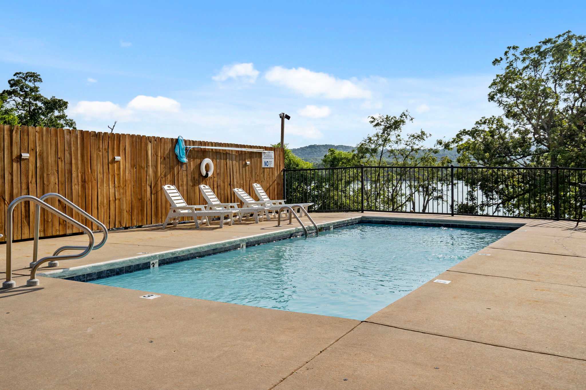 Lakefront Sanctuary - Table Rock Lake Adventures