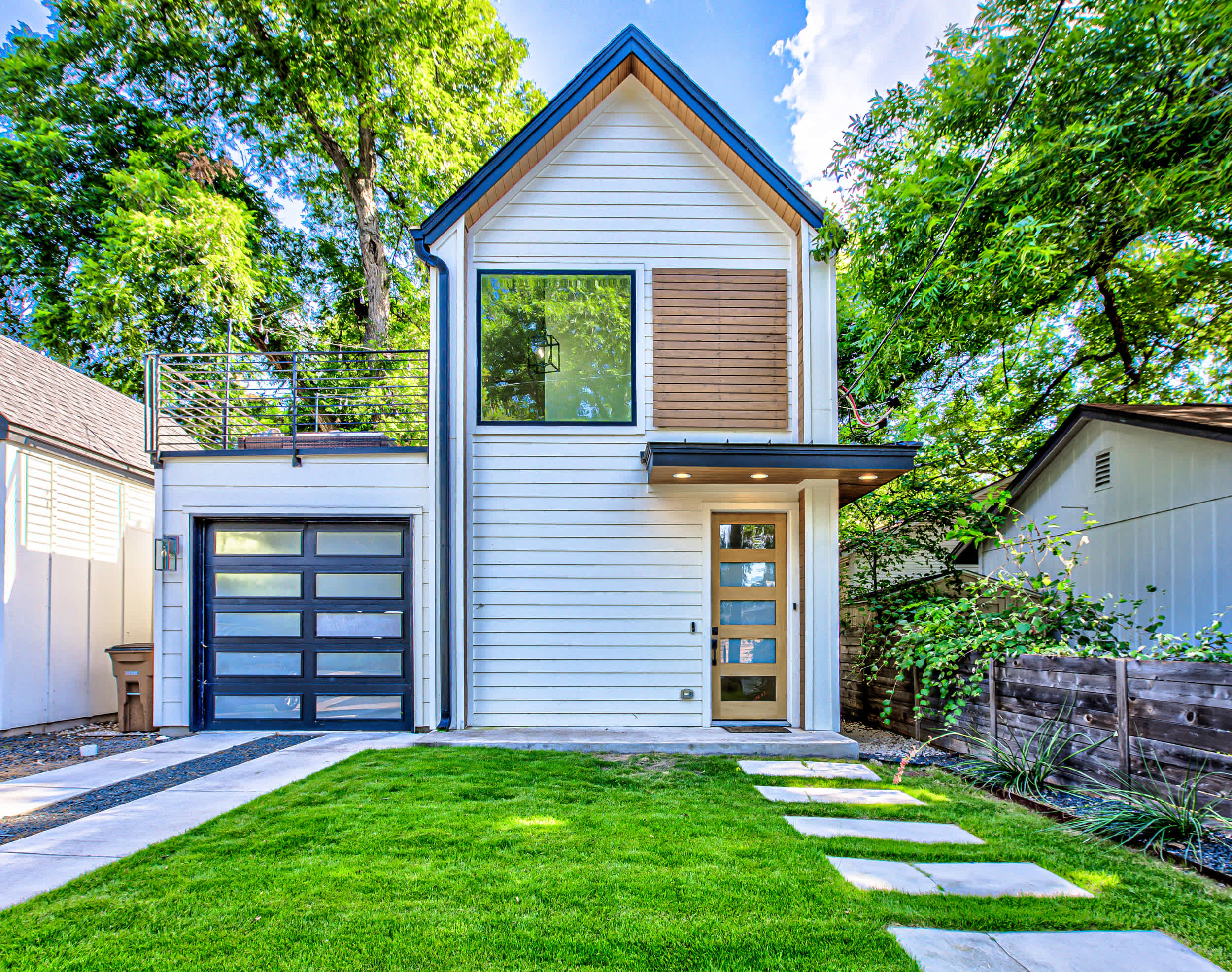 Private Backyard, Short & Long Stays in East ATX