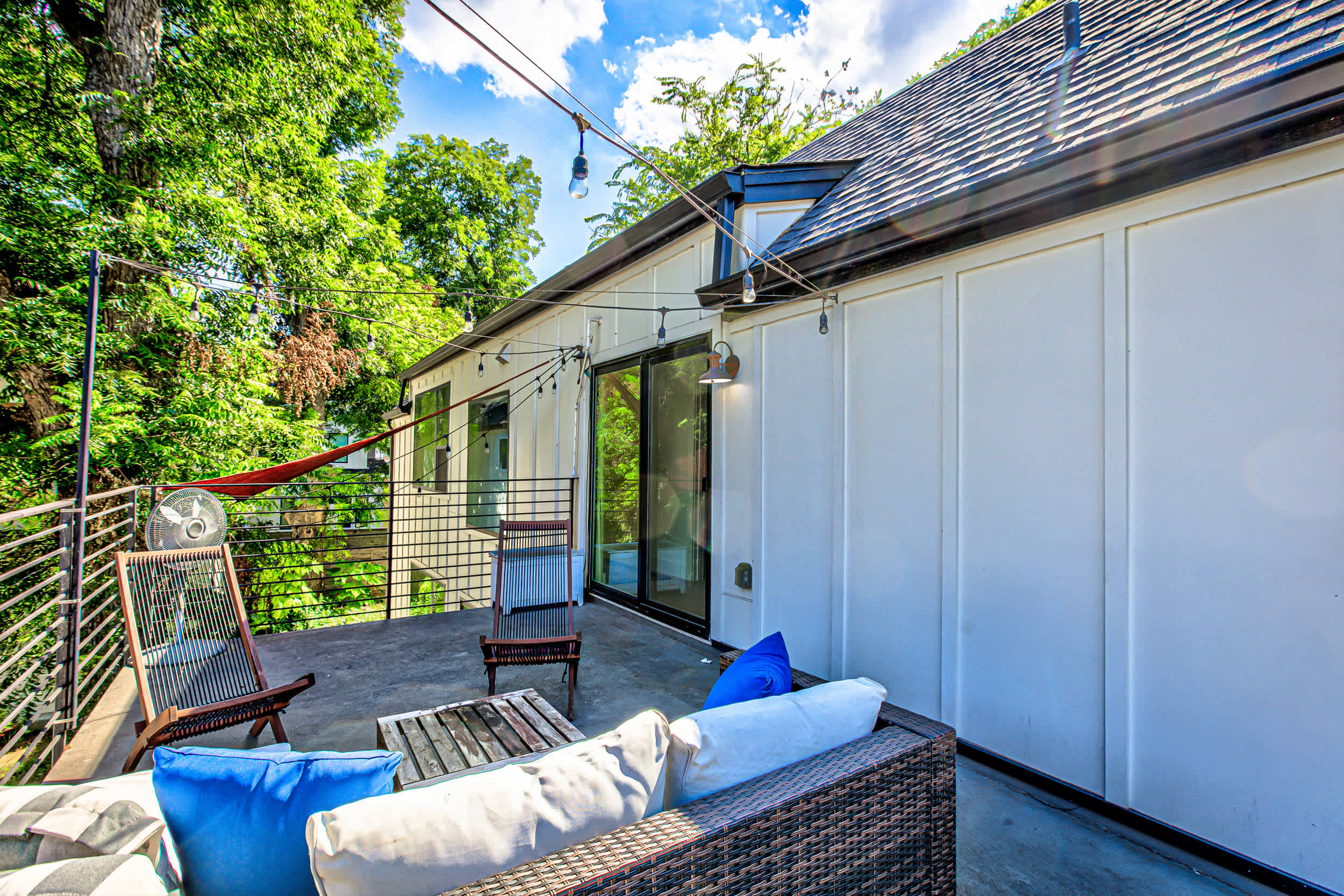 Deck31 Back yard