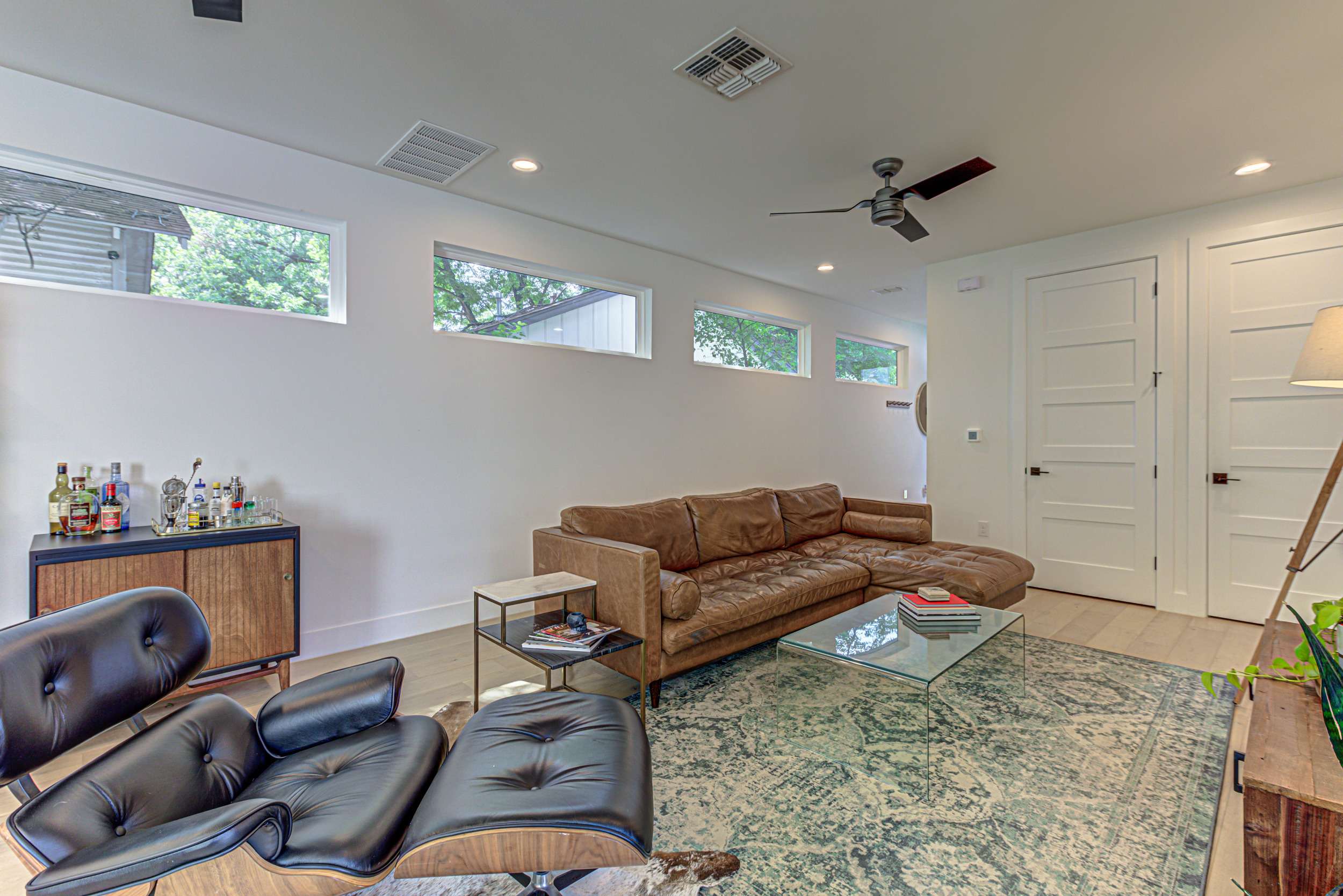 Private Backyard, Short & Long Stays in East ATX 7