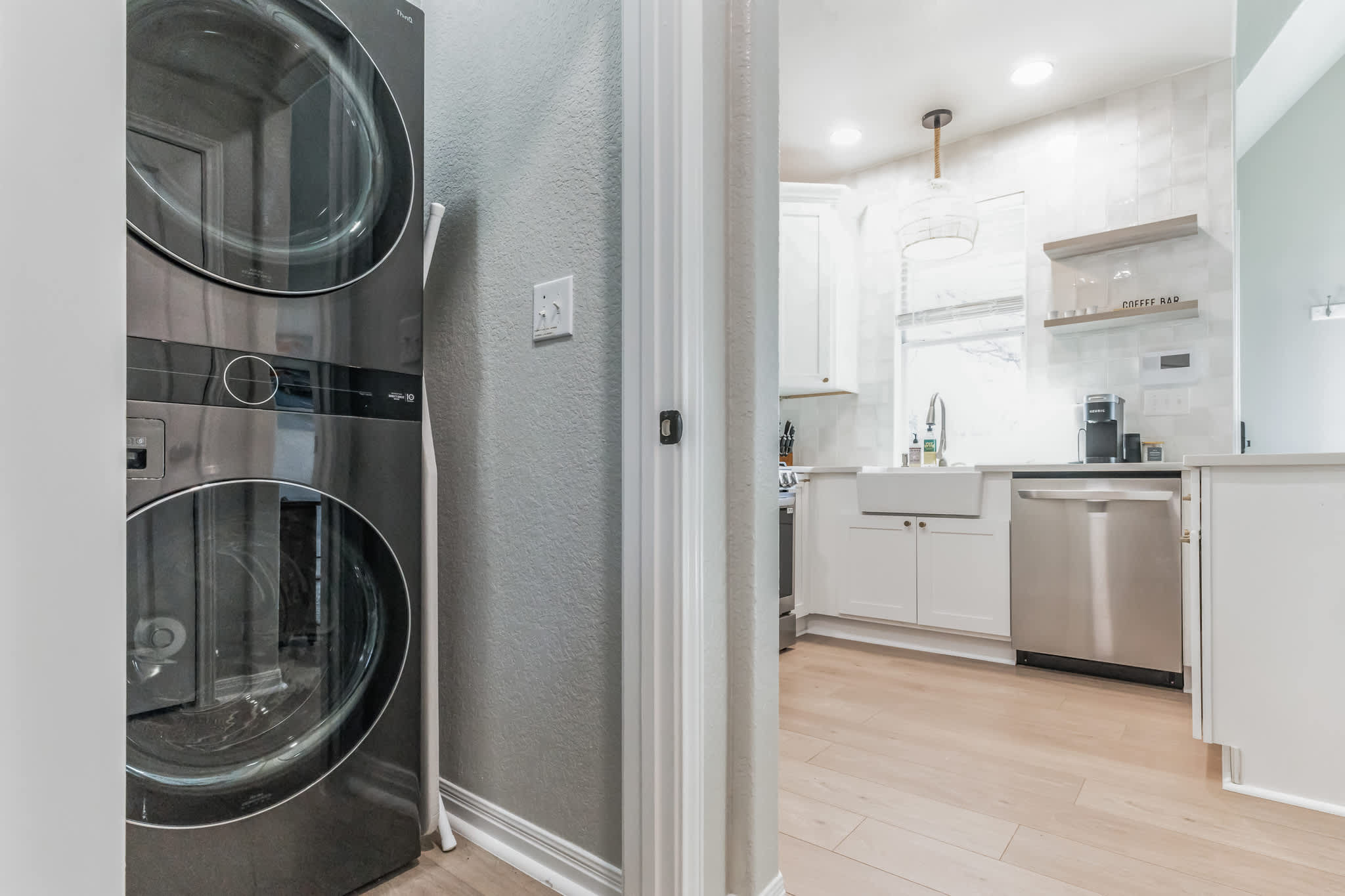 Retreat in Bouldin Creek, Walkable to restaurants 7