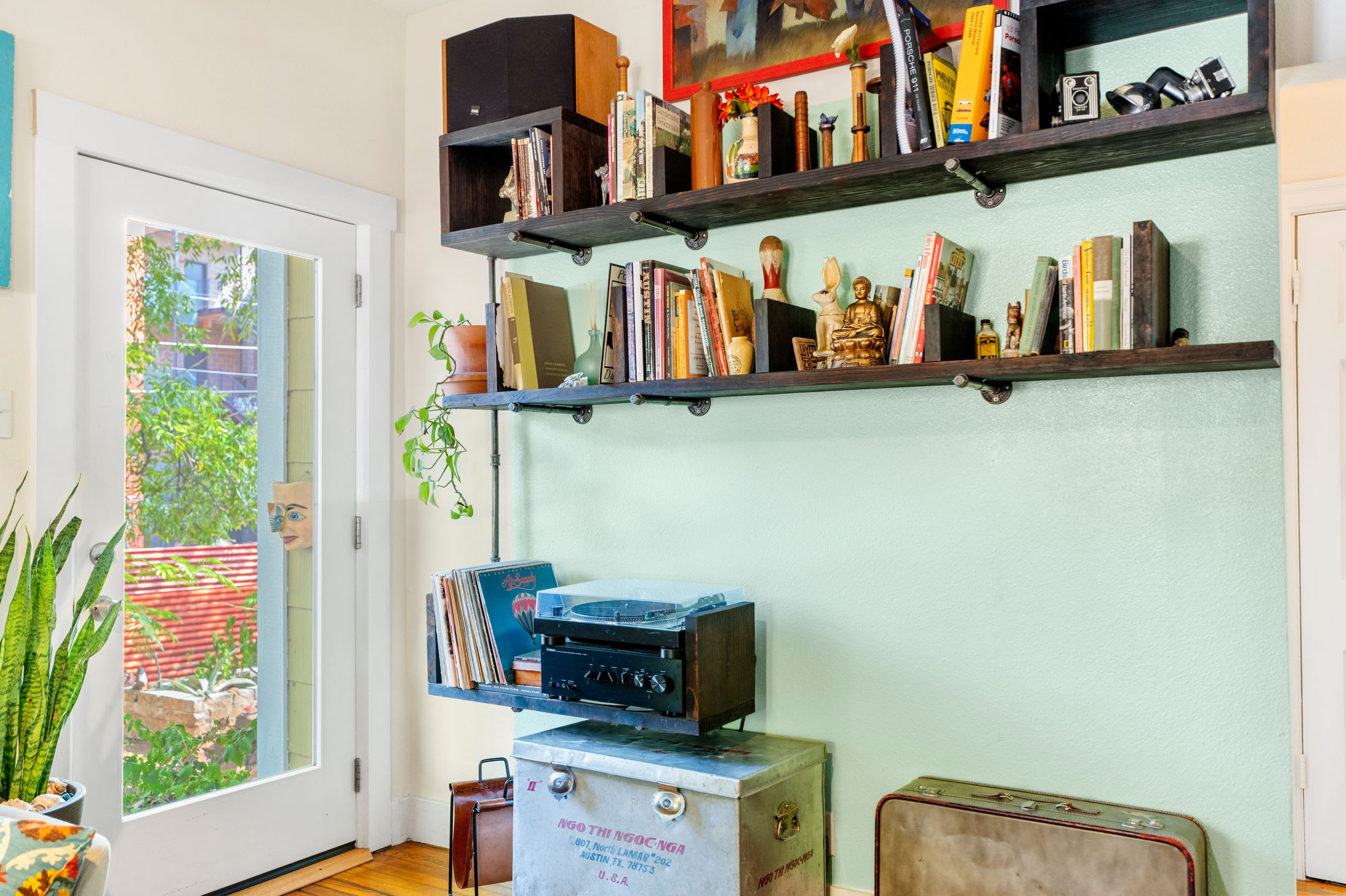 Eclectic 3 Bedroom Block from South Congress! 7