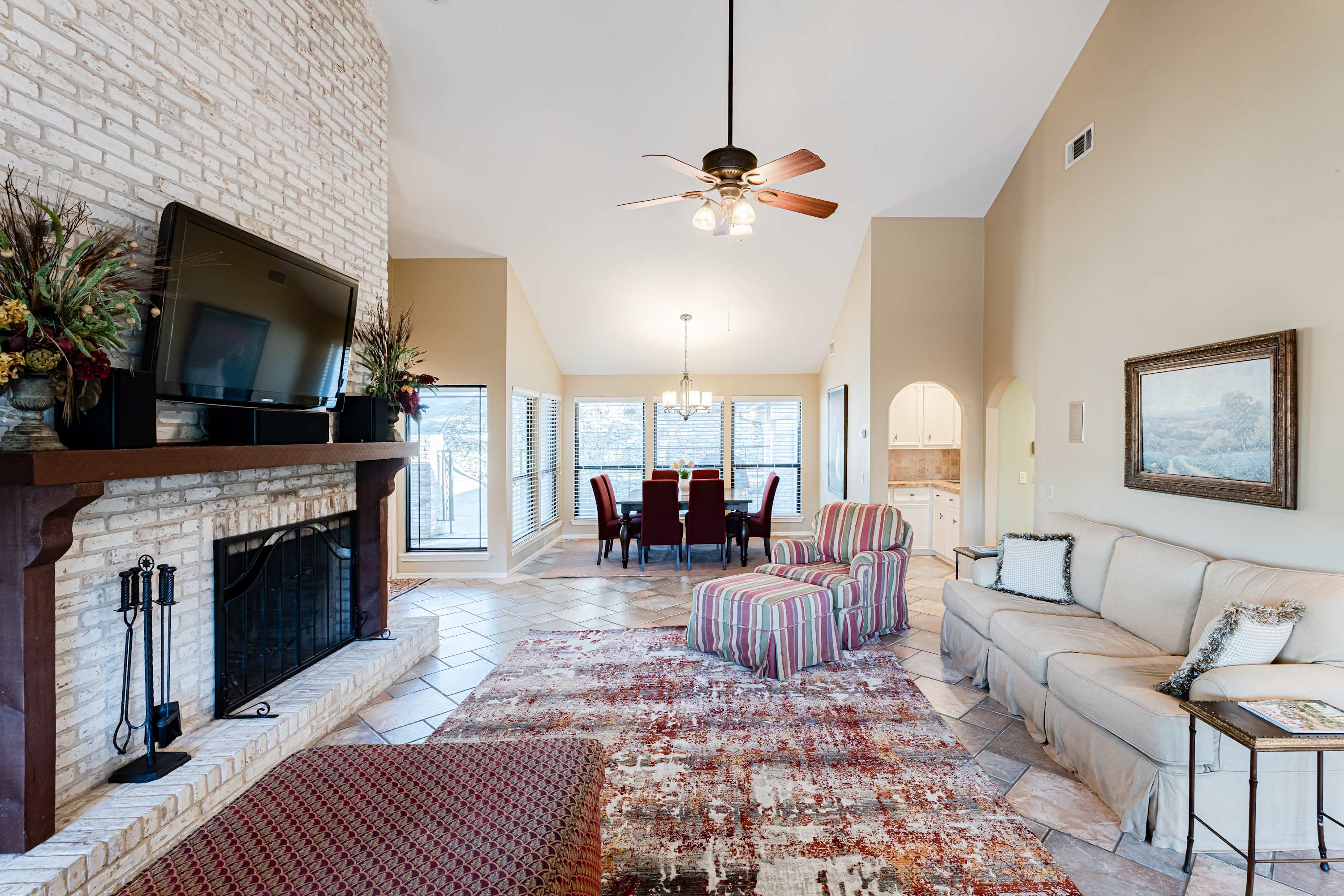 Waterfront Home on Lake Travis 6