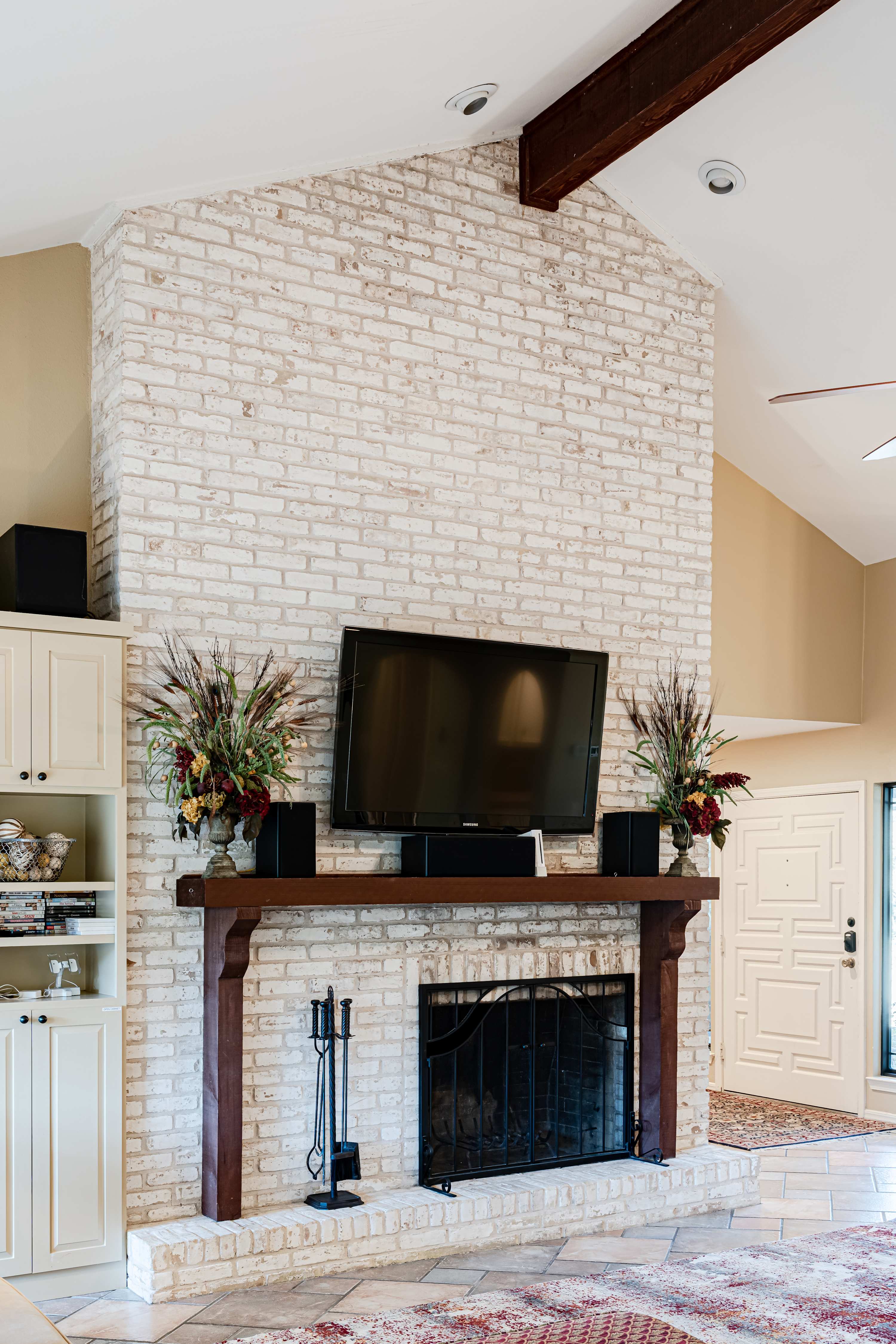 Waterfront Home on Lake Travis 7