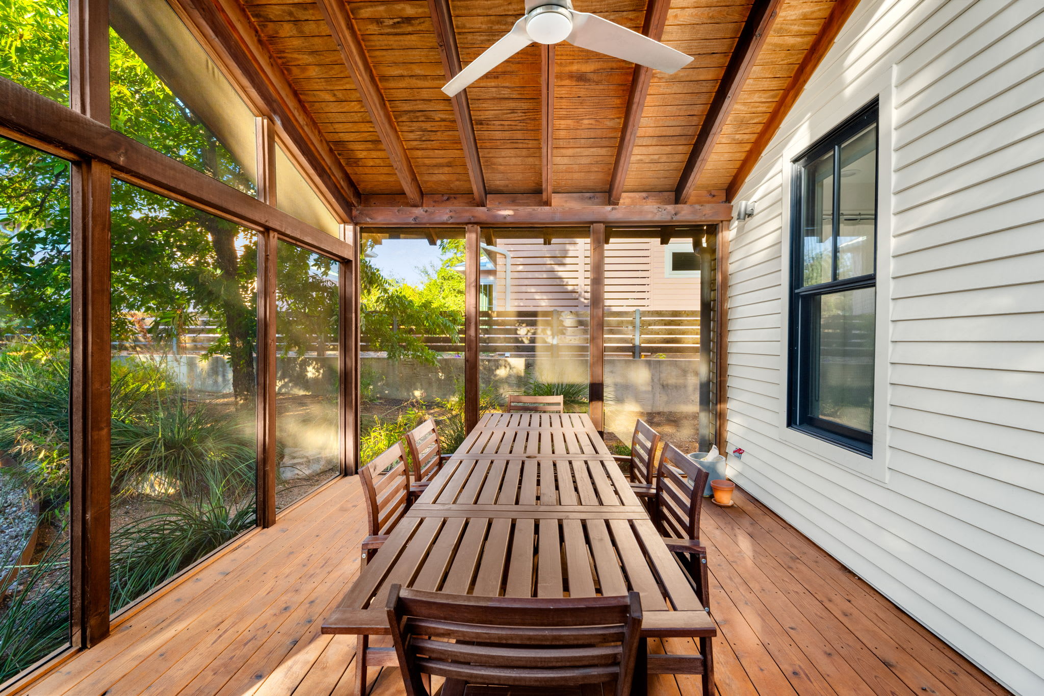 Rooftop Deck | 2 Miles to Downtown 4