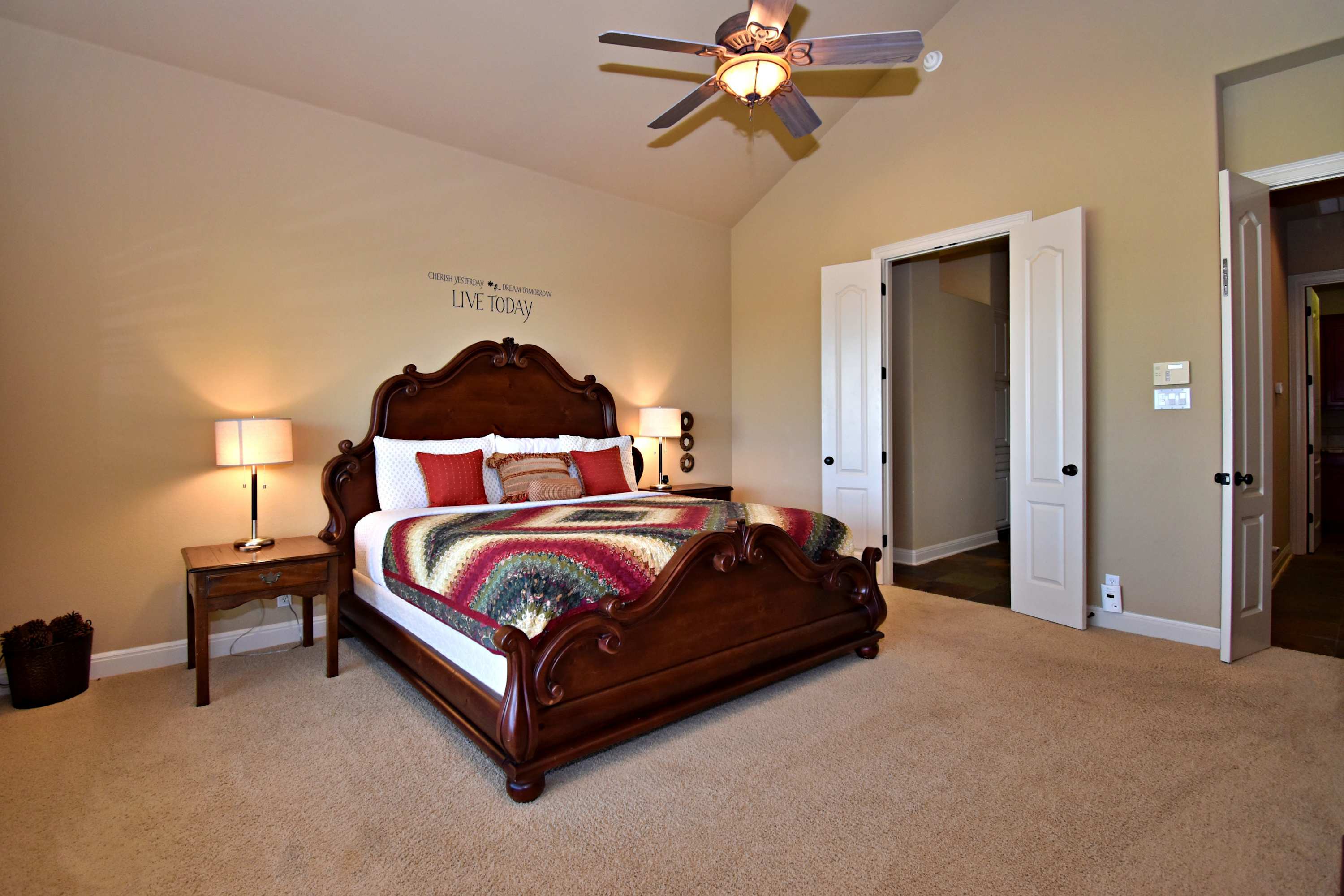 Pet-Friendly Oasis in Gated Community! 4