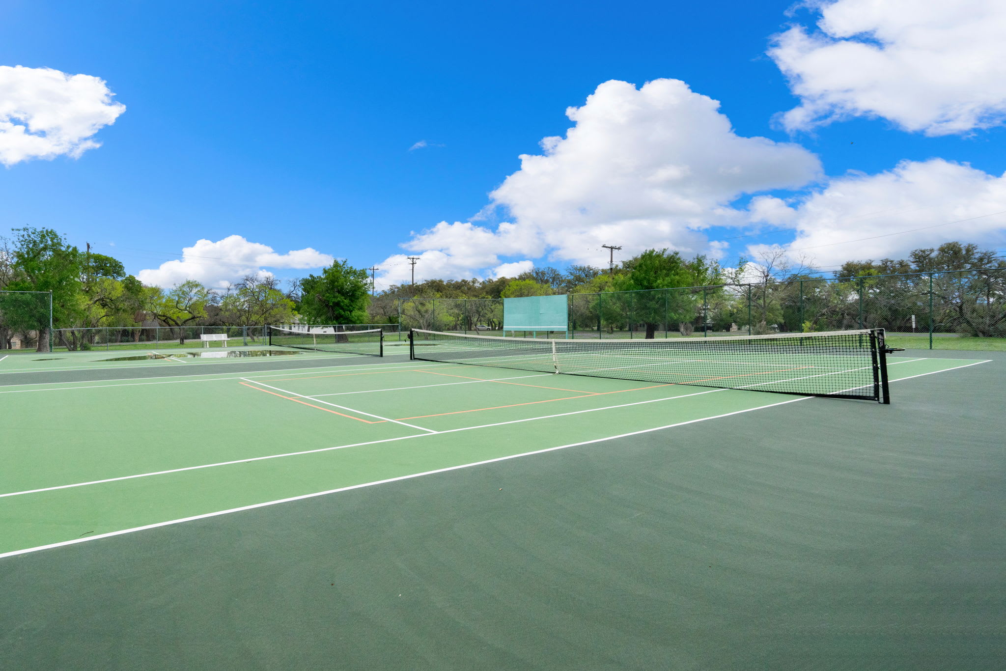 Pet Friendly Cabin W/ Communal Pool & Rec. Courts 8