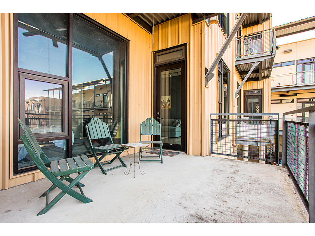 Convenient Condo Near Zilker & Barton Springs! 4