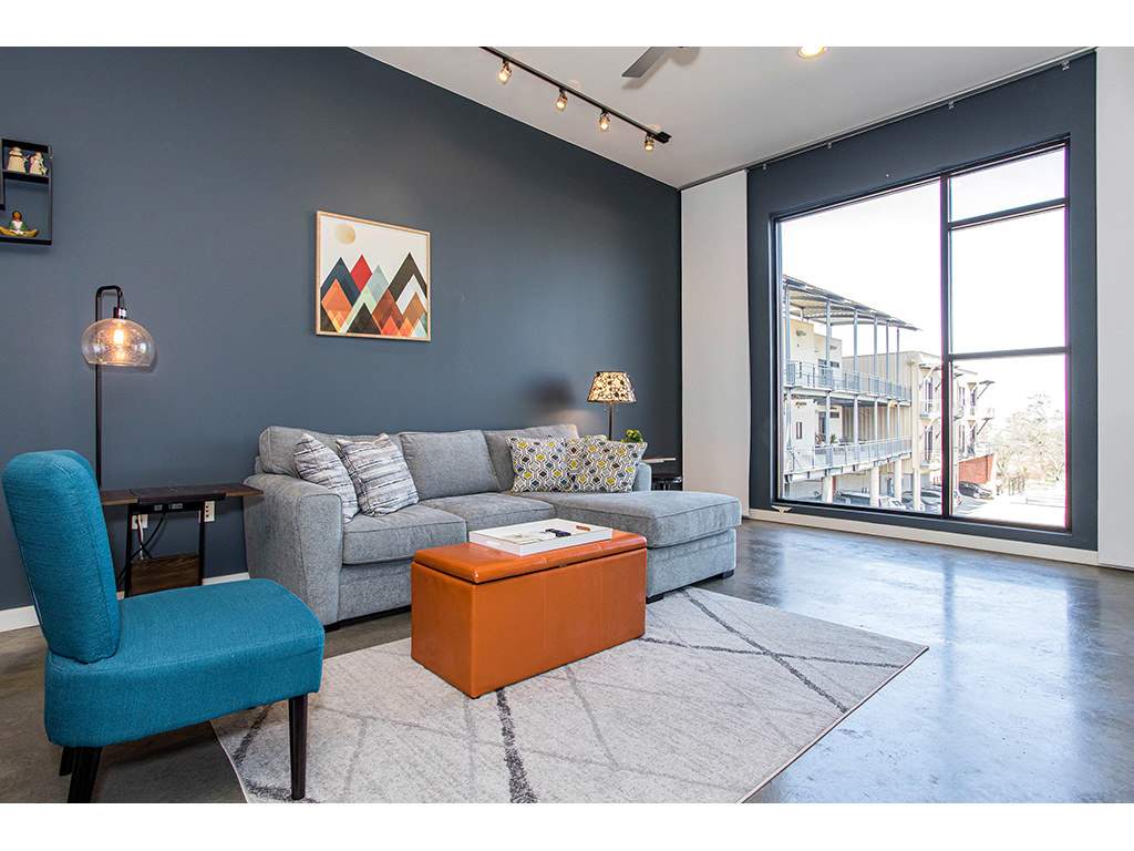 Convenient Condo Near Zilker & Barton Springs!