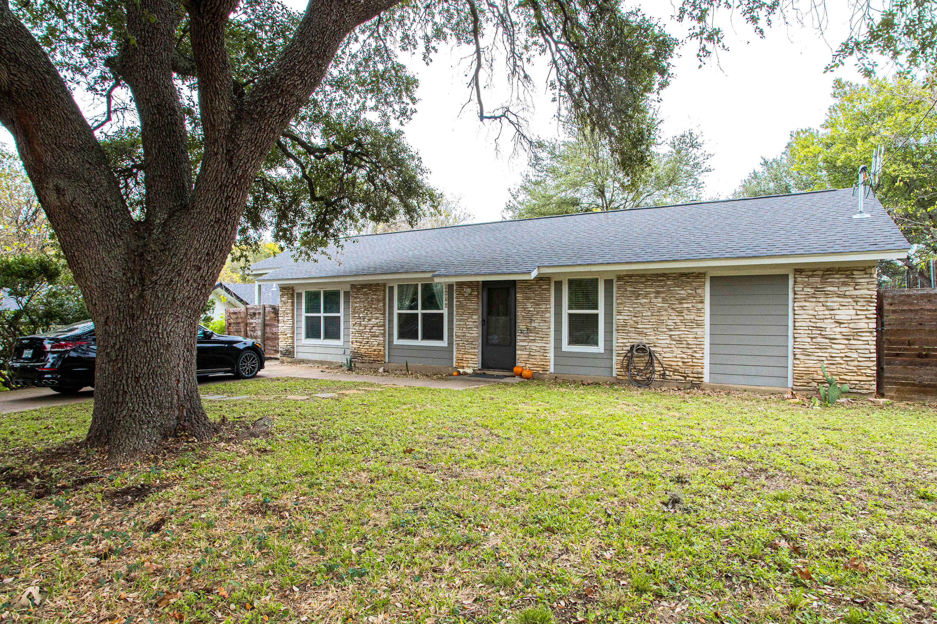 SoCo Charmer front exterior