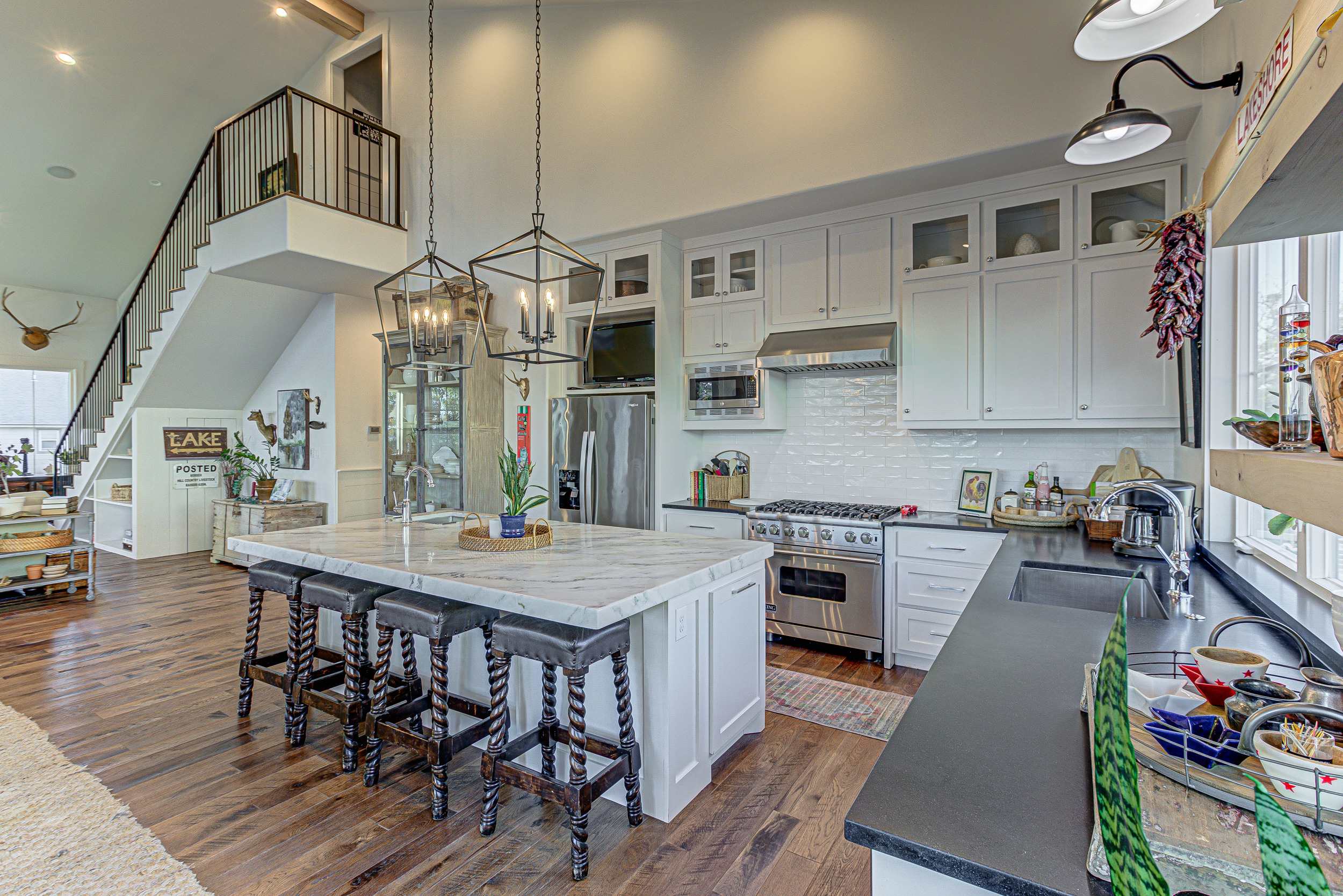 Immaculate Waterfront Family Home for 16 w Private Dock! 4