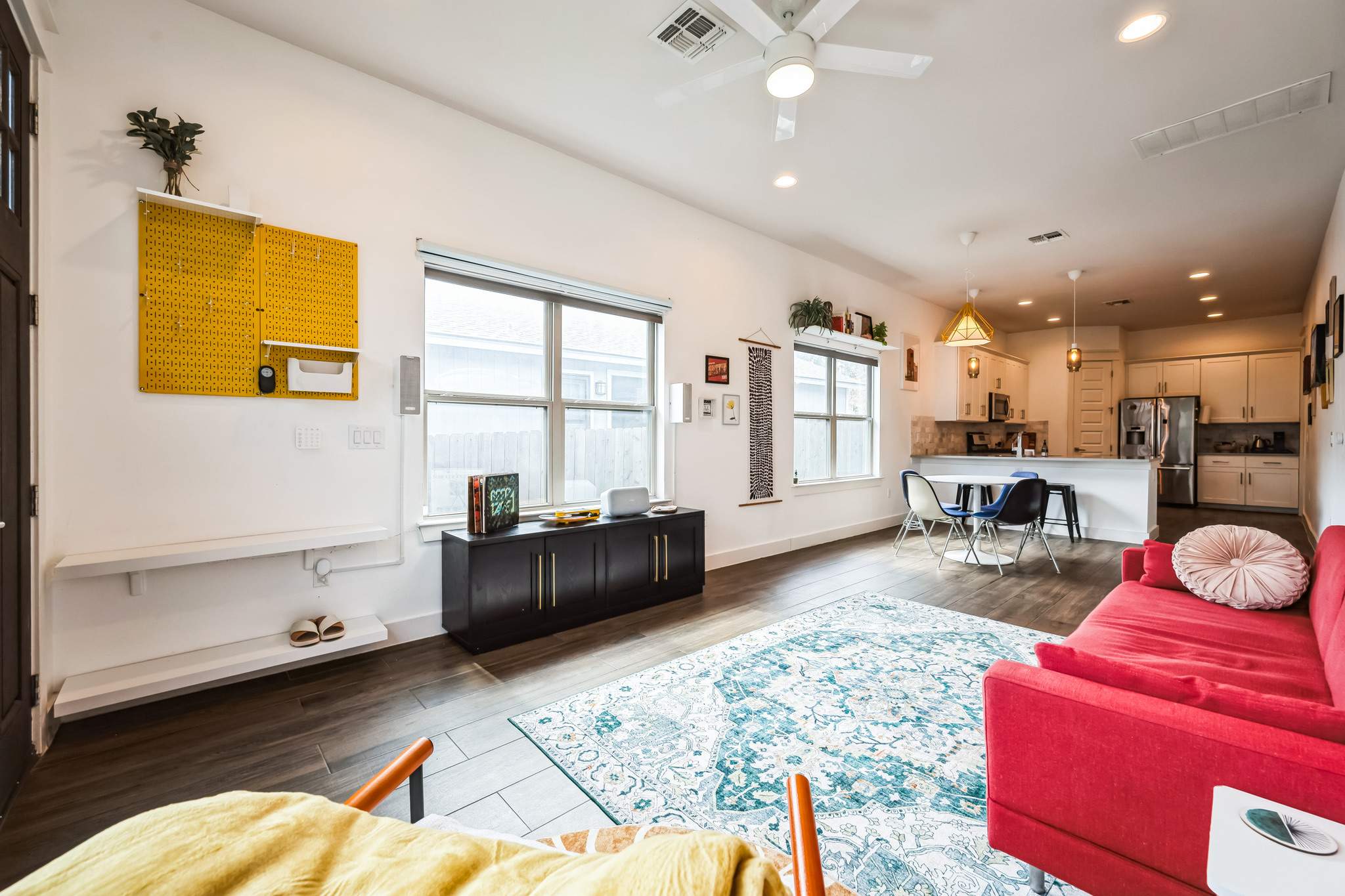 Chic 3 BDR for 5, Minutes From Downtown Austin! 4