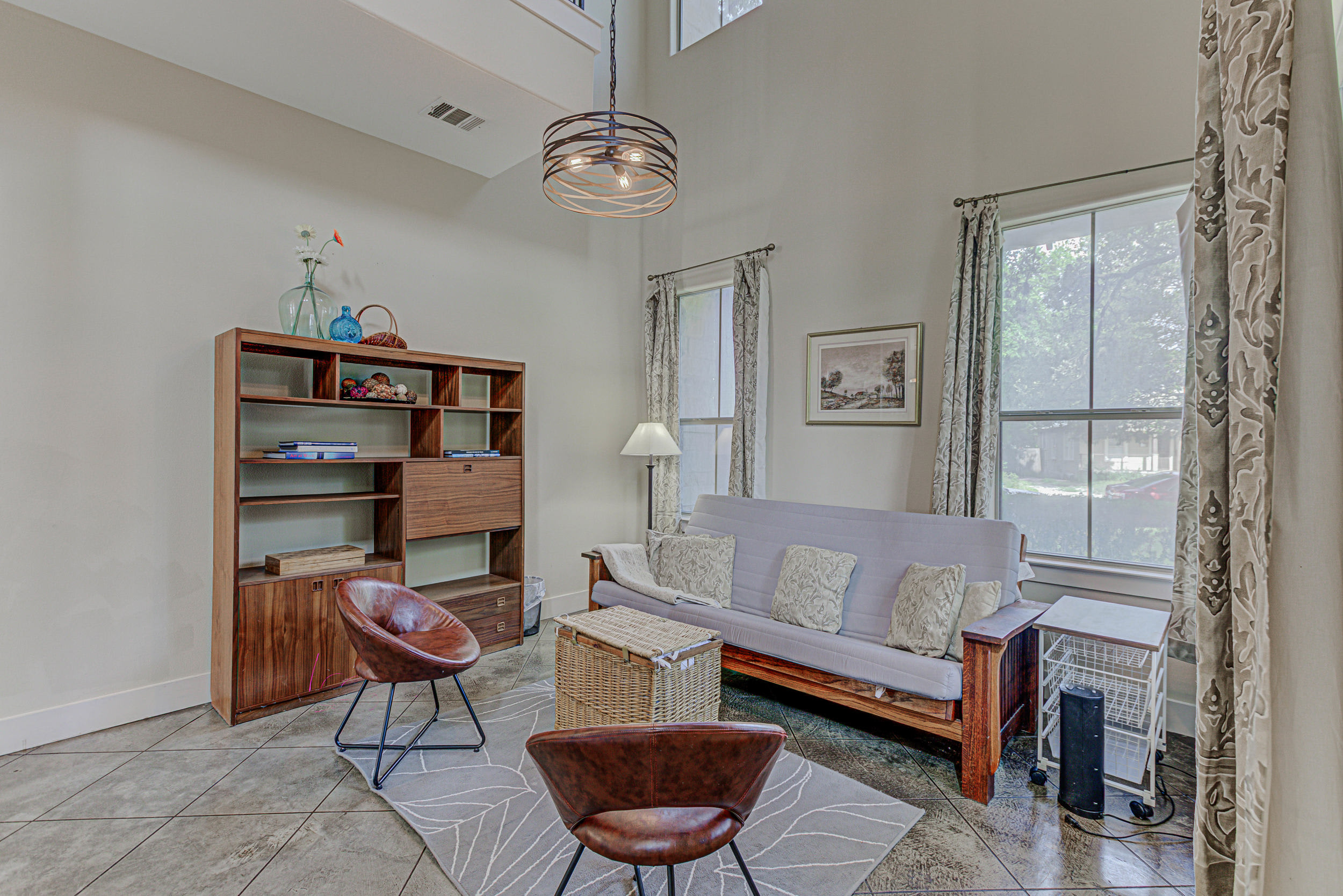 Charming 2BD - Billiards, Near Lady Bird Lake & DT 7