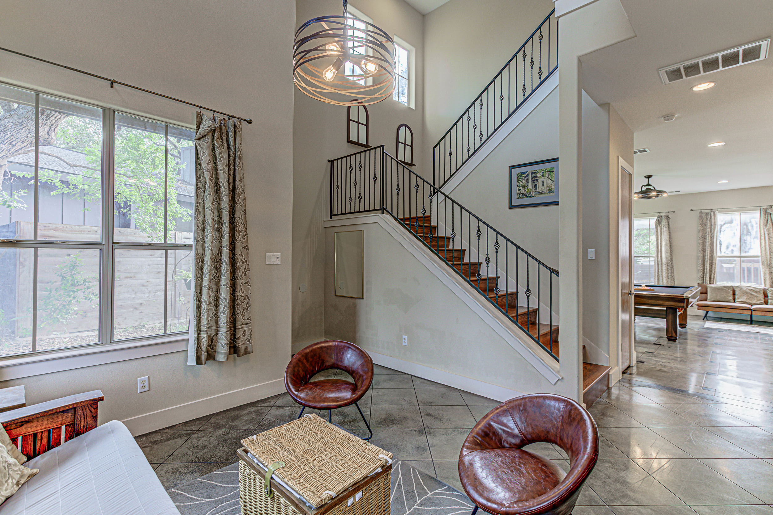 Charming 2BD - Billiards, Near Lady Bird Lake & DT 8