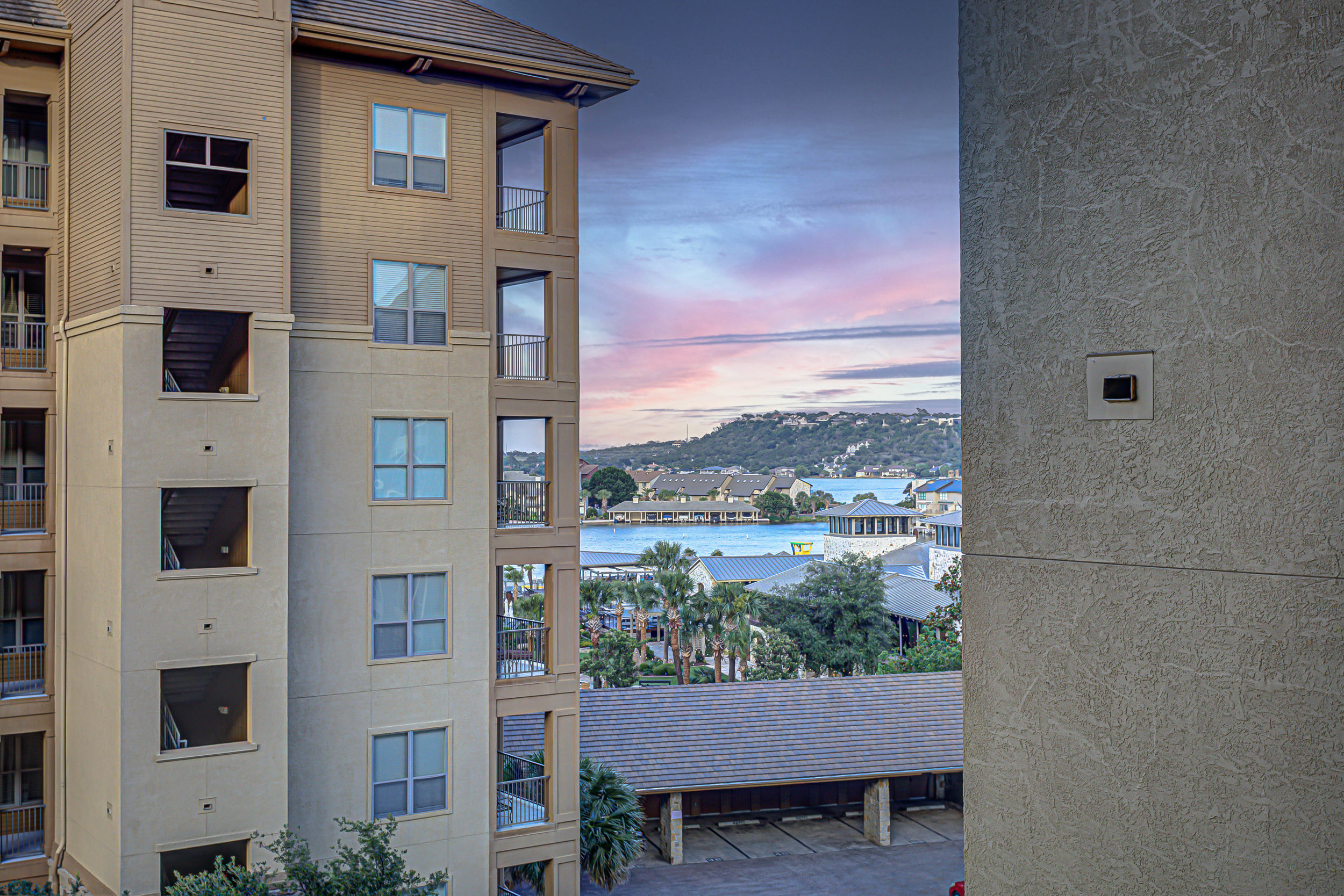 Chic 2BD with Balcony, Pool, Hot Tub & Marina Views! 6