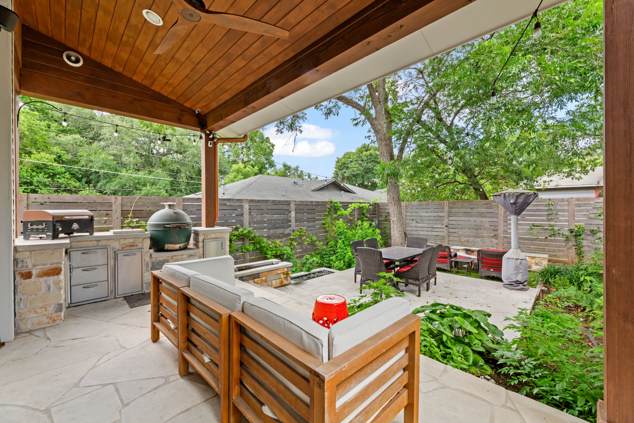 Grill & gather in style!
