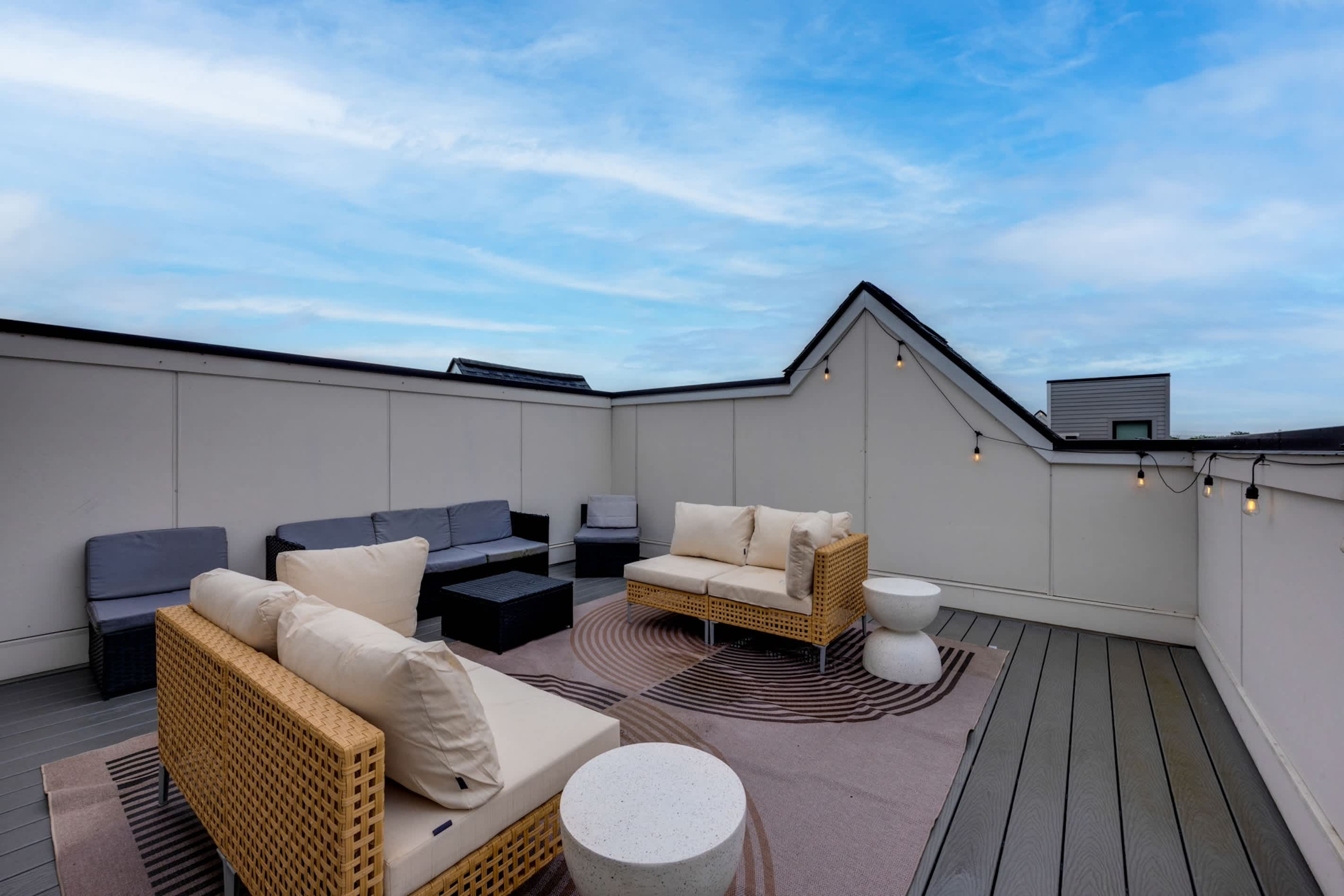 Rooftop deck