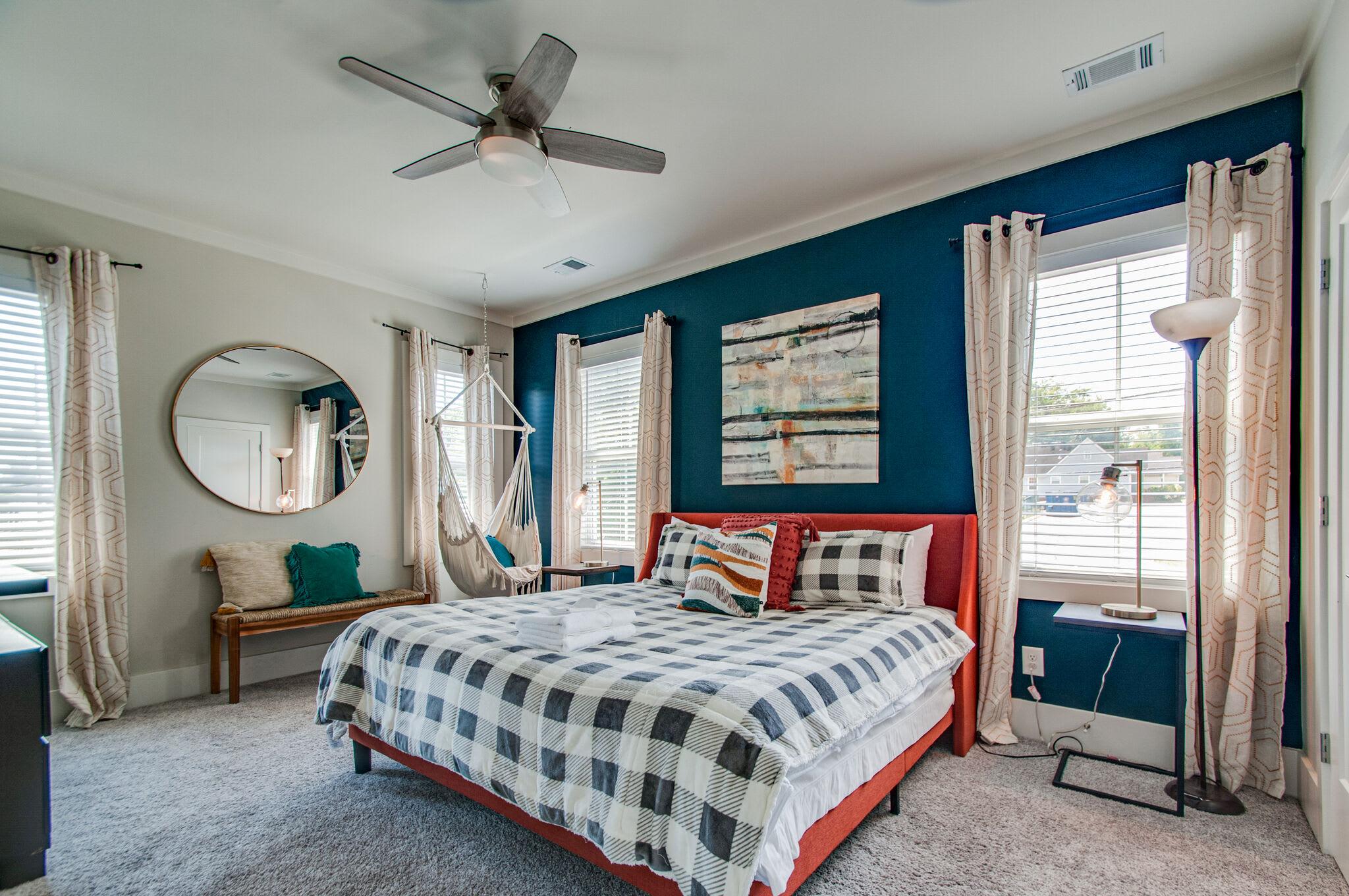 Charming Home - Near DT, Pet Friendly! 5