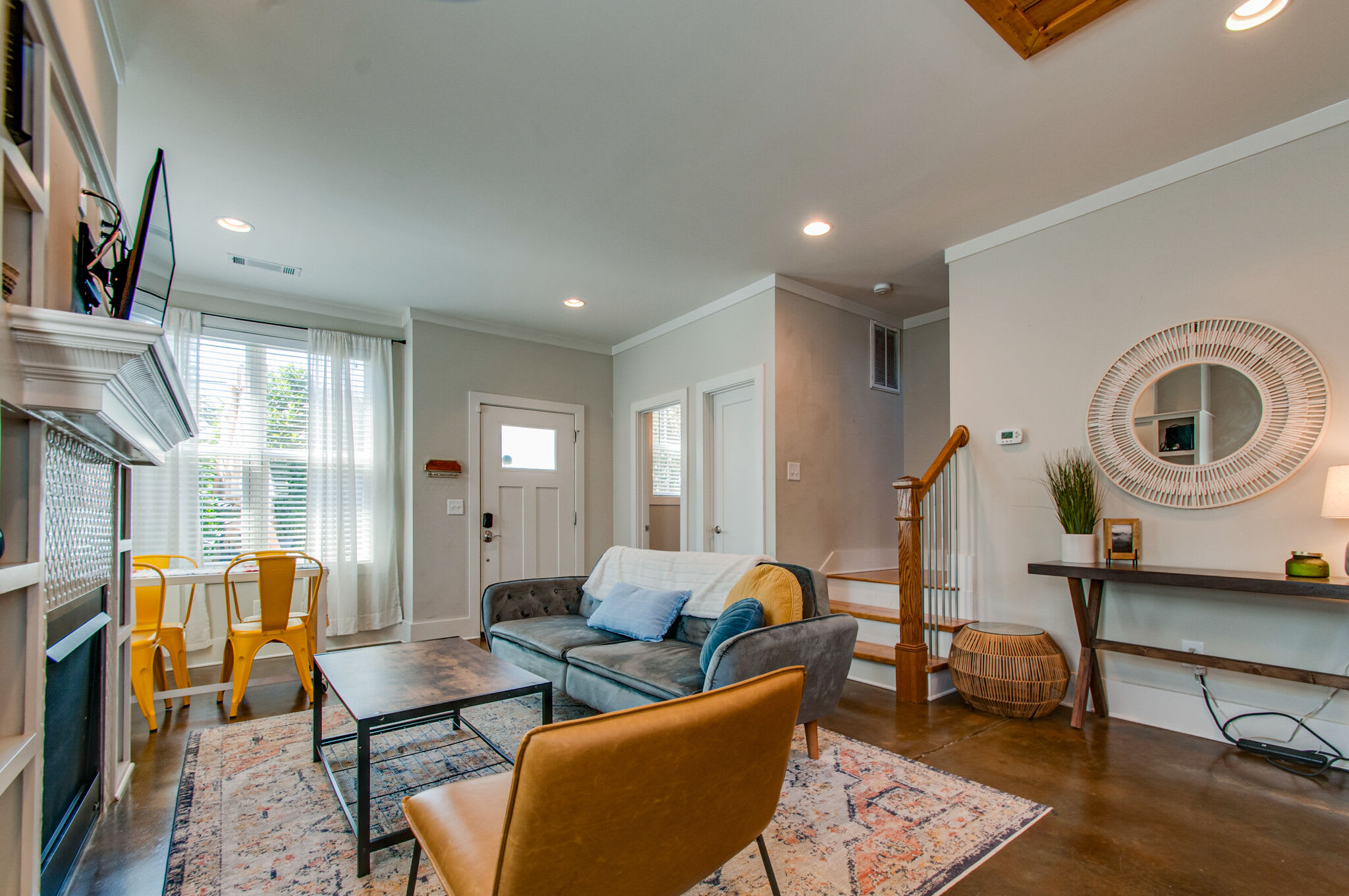 Charming Home - Near DT, Pet Friendly! 7