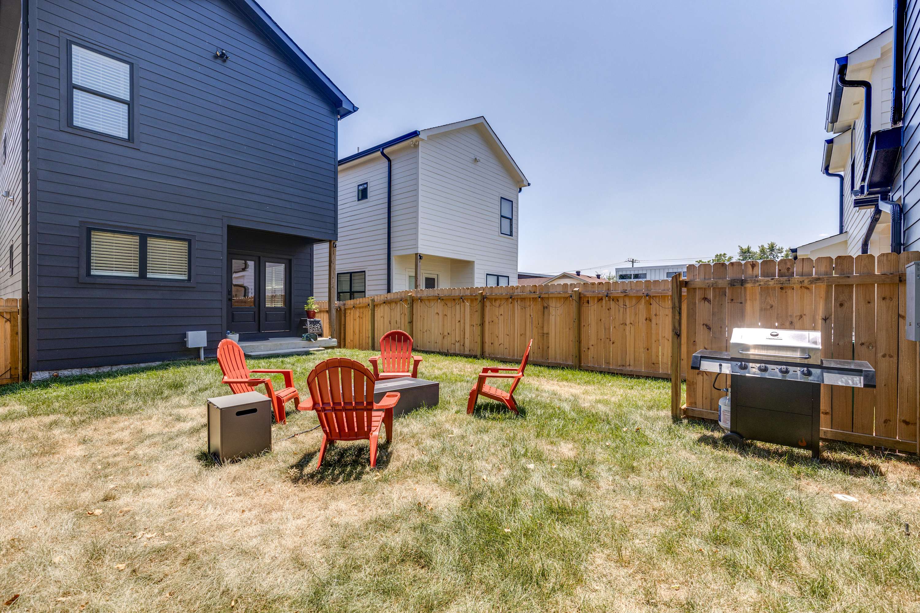 Sleek & Convenient East Nashville Home 5