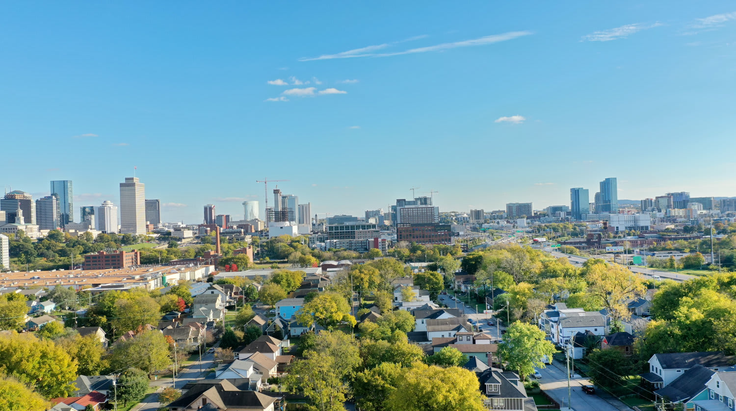 Featured Property Dual Nashville - 1 mile from DT Nash & Farmers Market