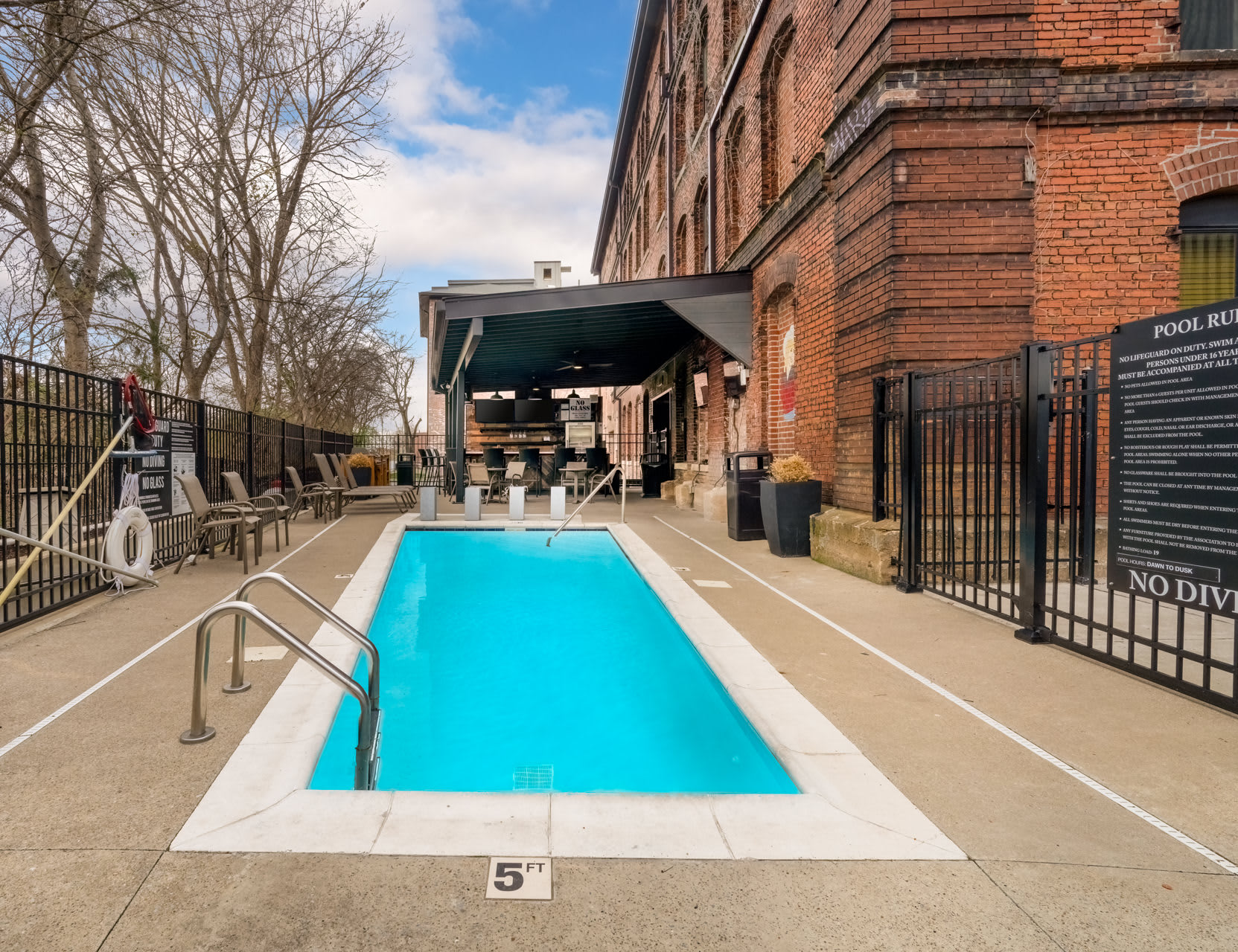 Stellar Condo, Sleeps 4, 10 mins from Broadway! 3