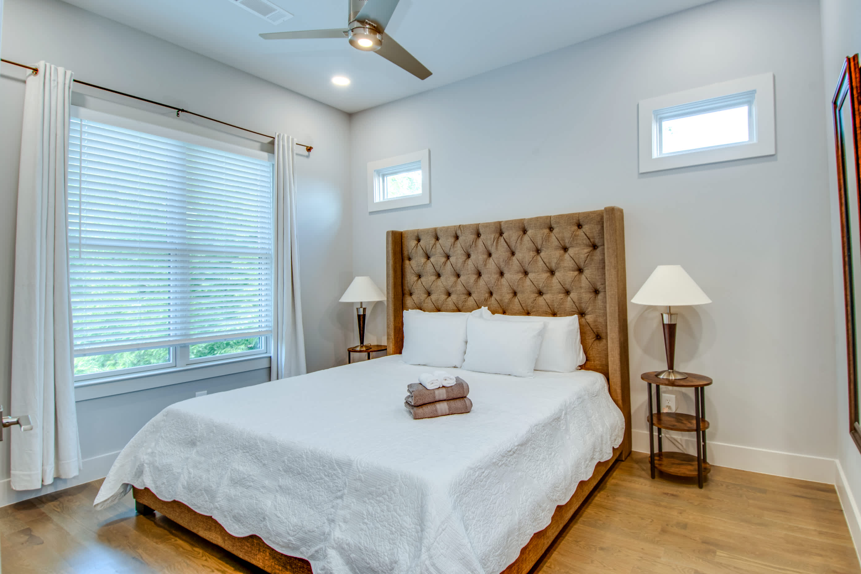 Modern Duplex - 1 mile from Robust Nightlife 4