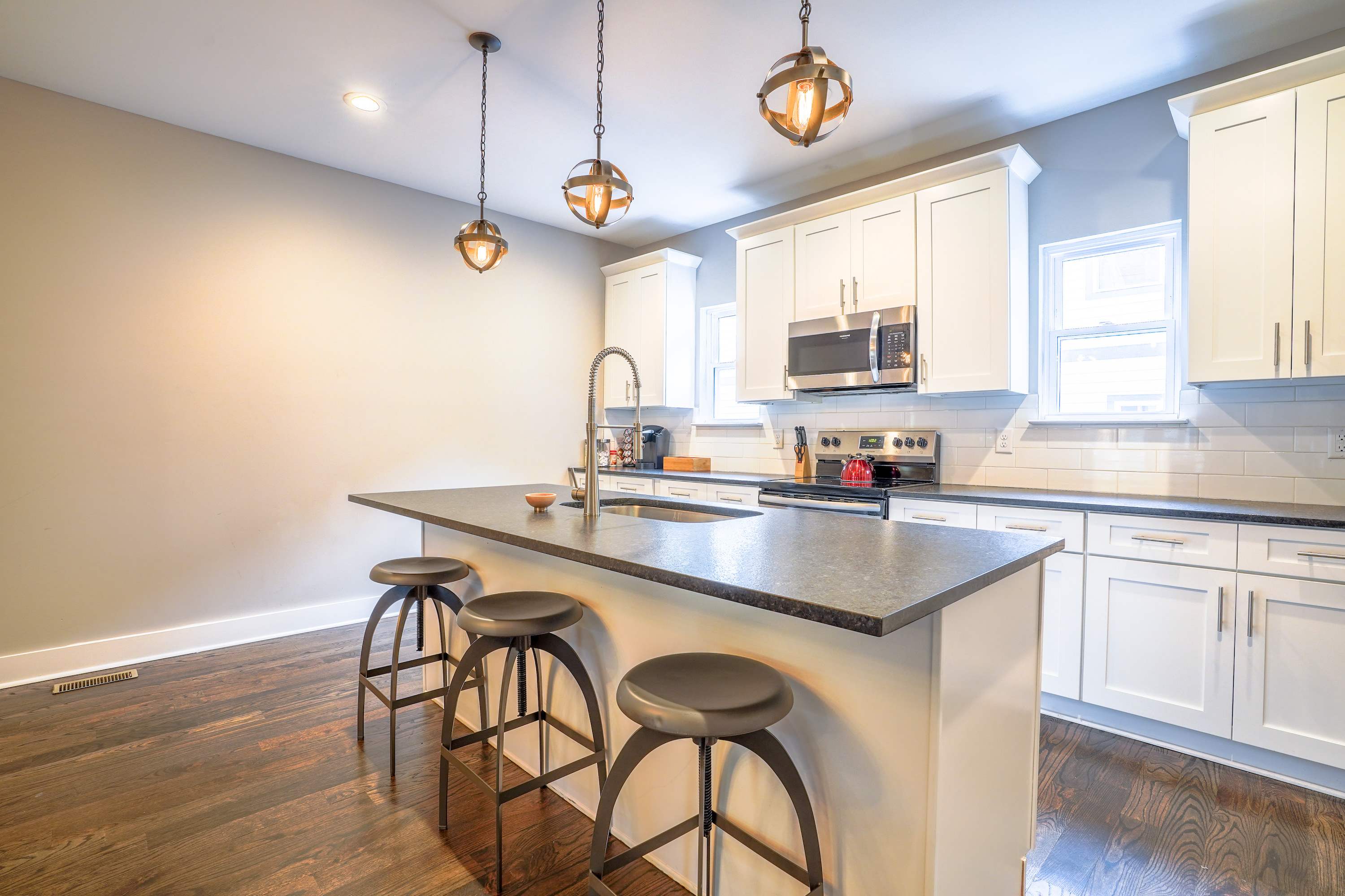 Chic Townhome in Trendy East Nash 7